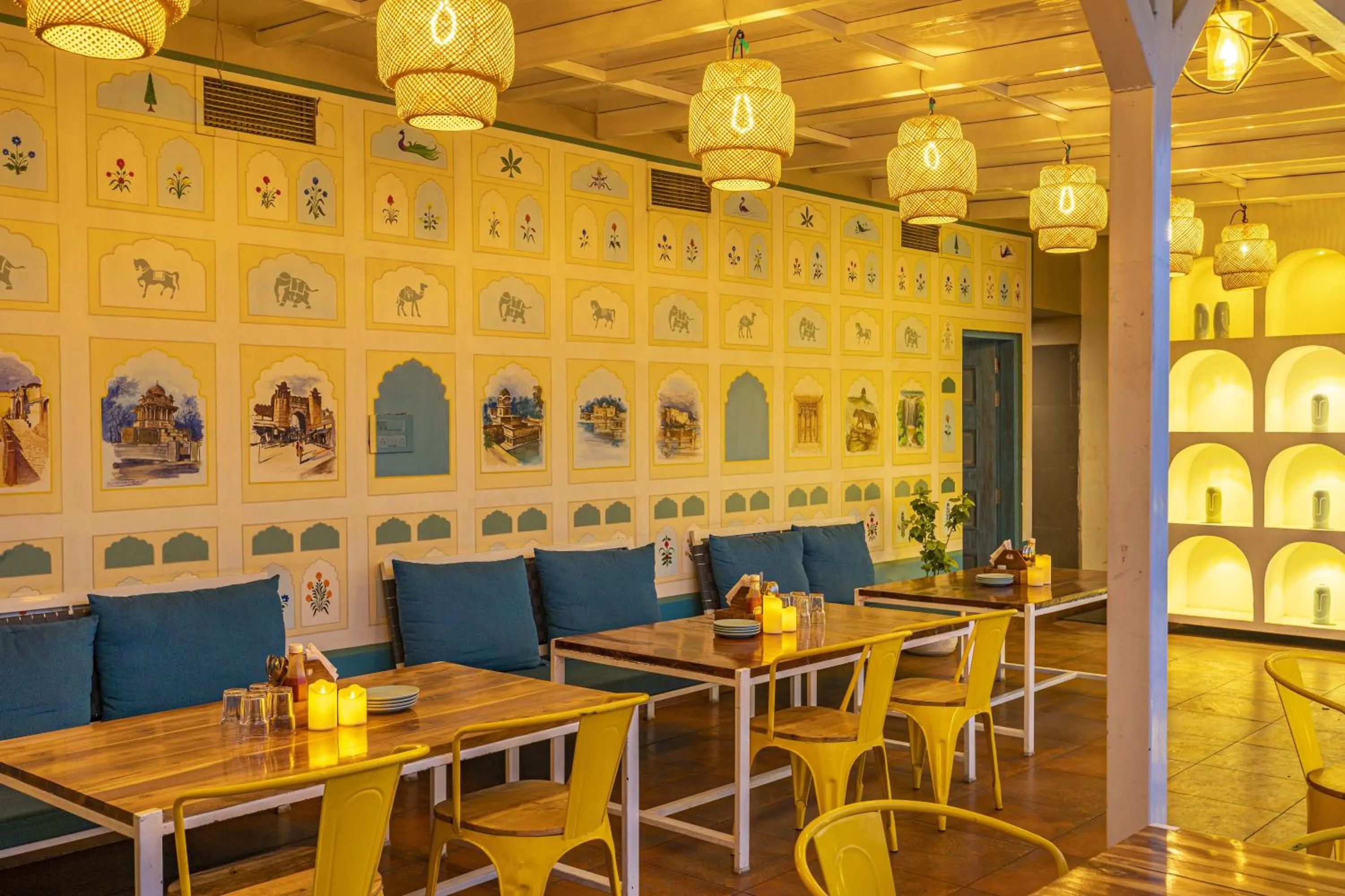 Restaurant/places to eat in Zostel Bundi