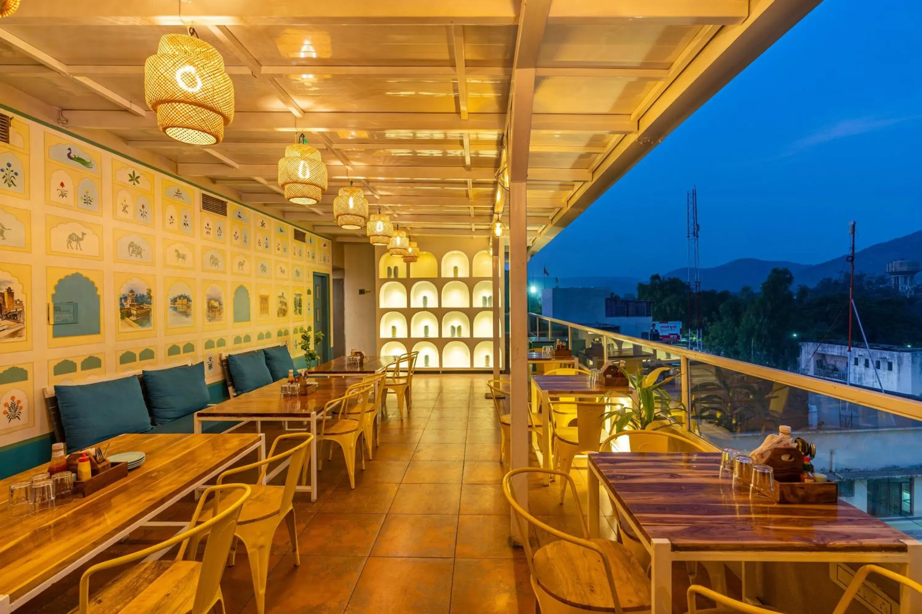 Restaurant/places to eat in Zostel Bundi Restaurant/places to eat in Zostel Bundi