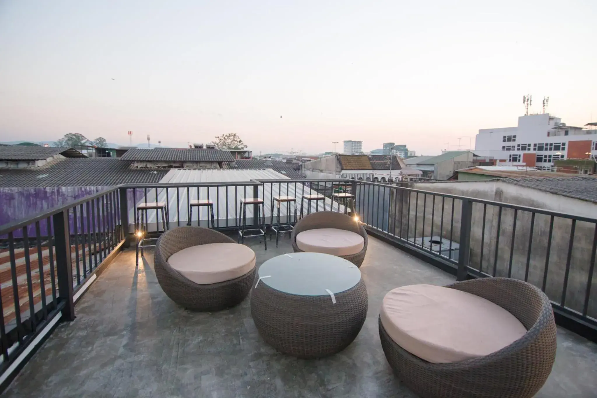 Property building in Suree House Property building in Suree House