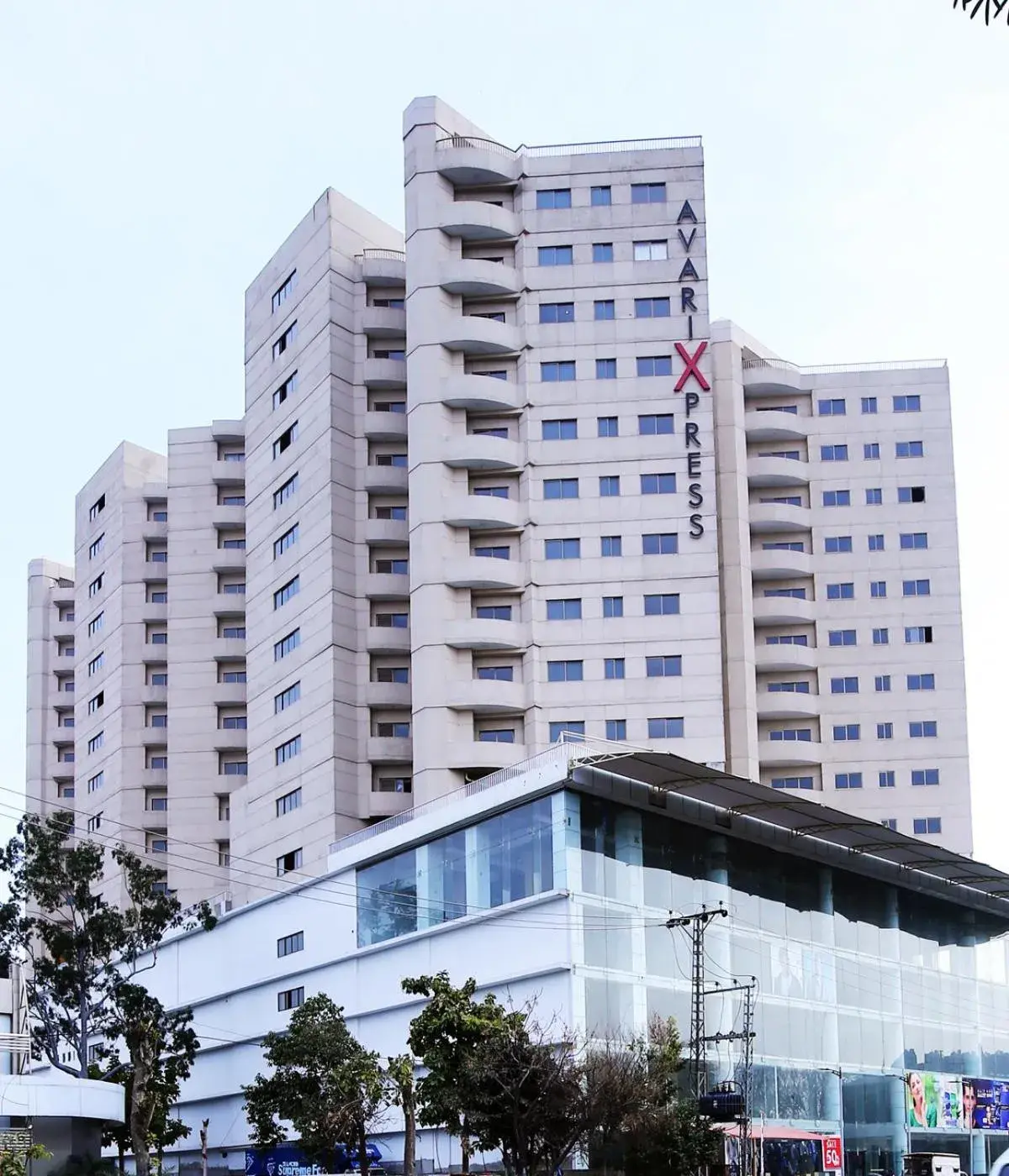 Property building in Avari Xpress Gulberg Property building in Avari Xpress Gulberg