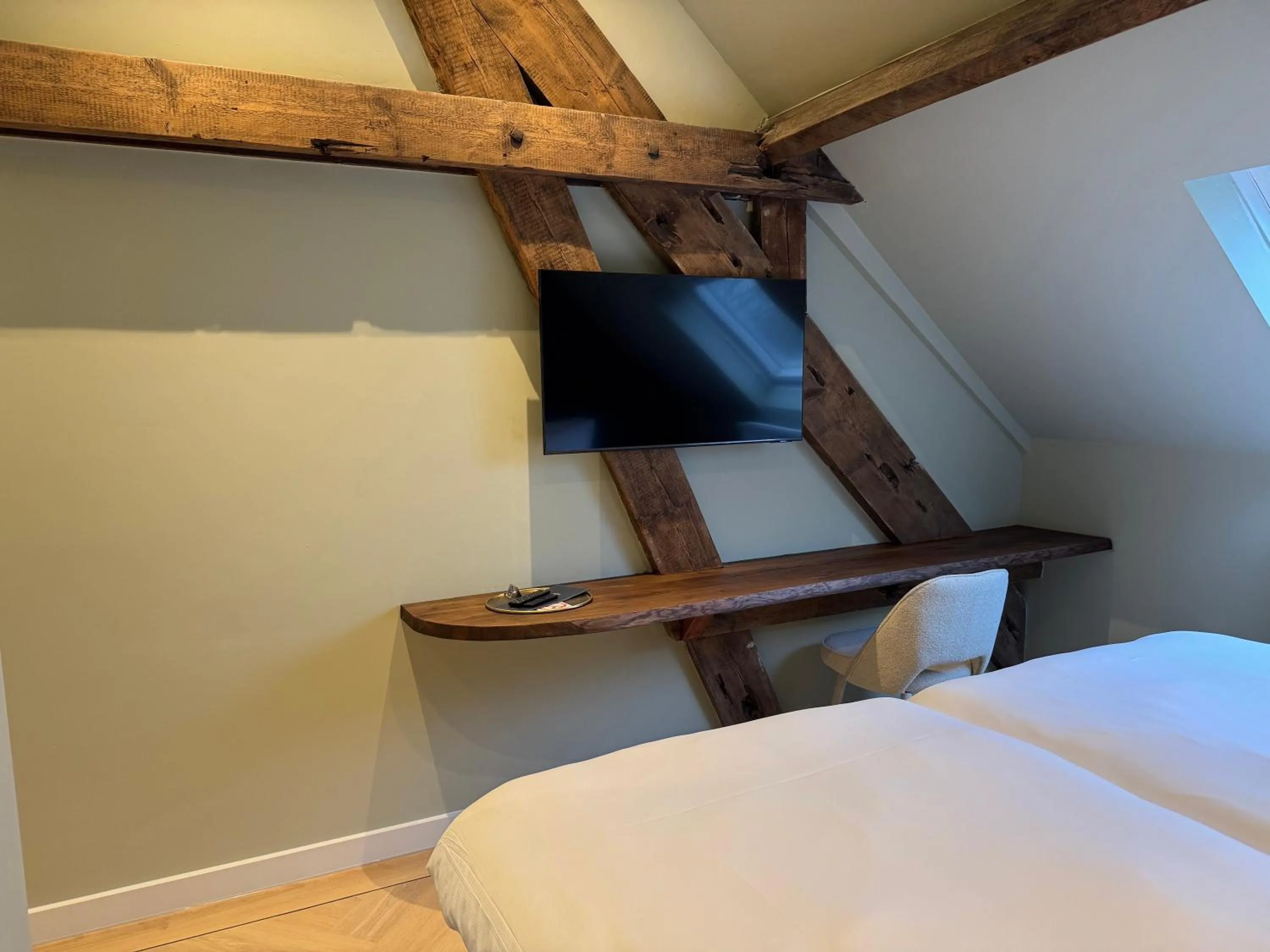 Bed in De Pastorie Bed & Breakfast