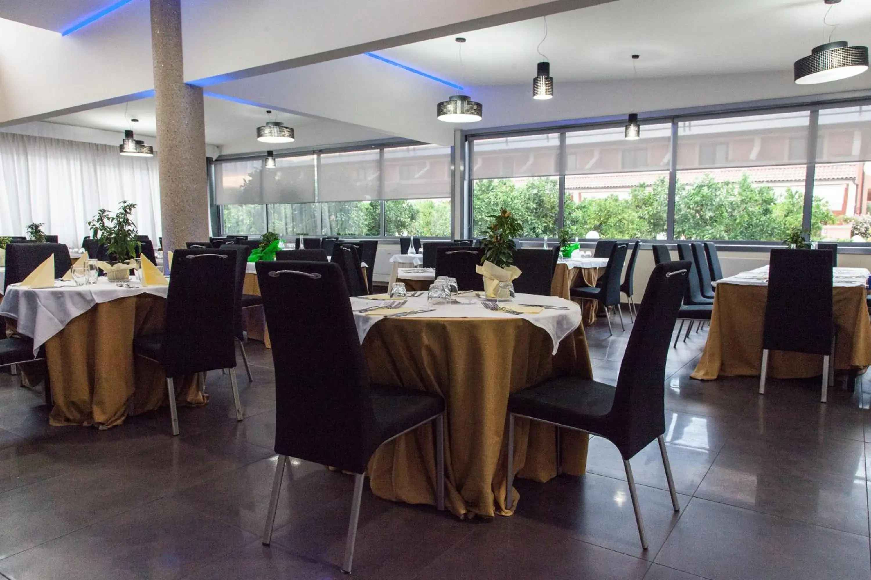 Restaurant/places to eat in Salice Resort Restaurant/places to eat in Salice Resort