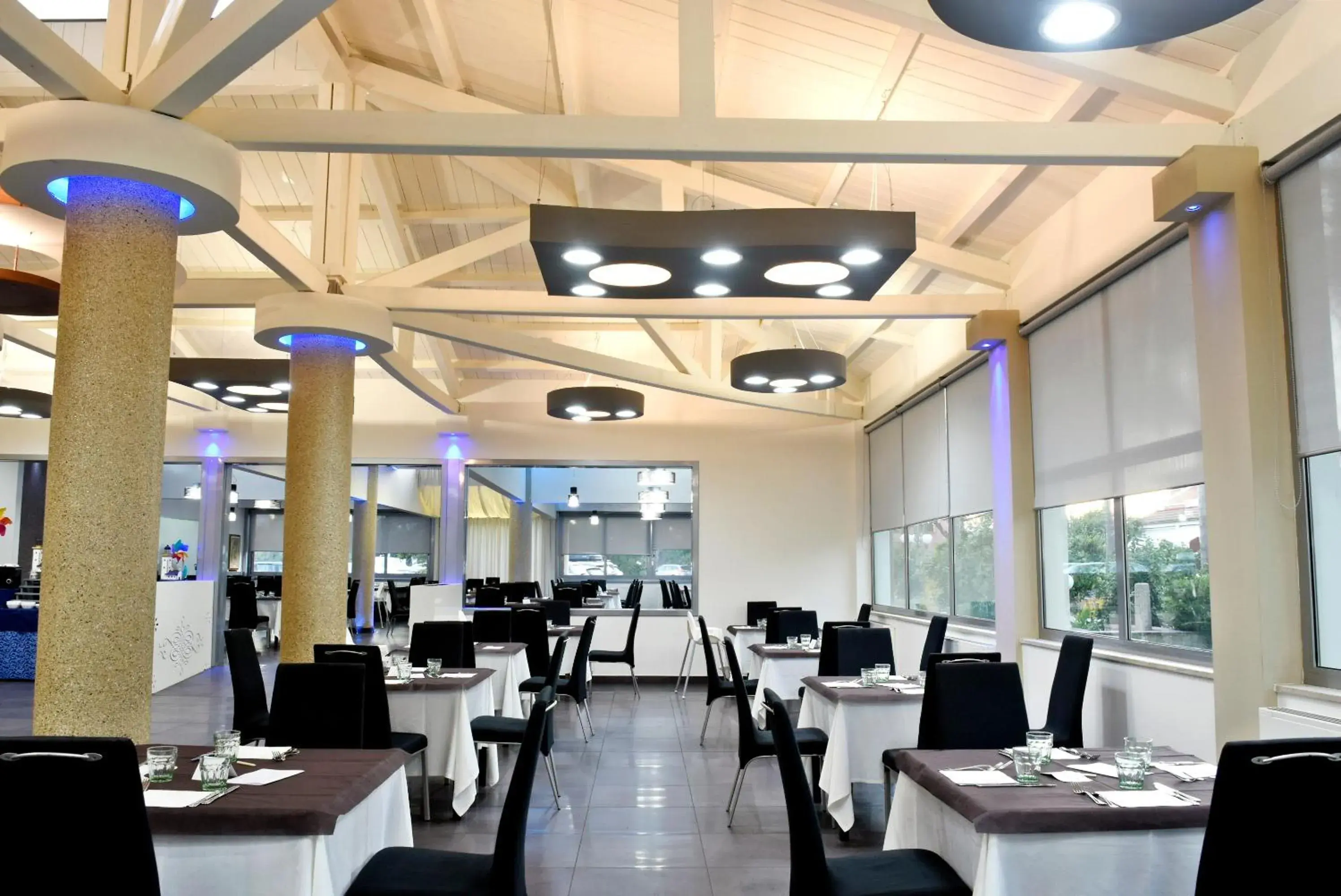 Restaurant/places to eat in Salice Resort Restaurant/places to eat in Salice Resort