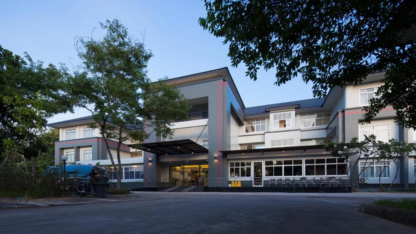 Property building in ARAYA HOTEL