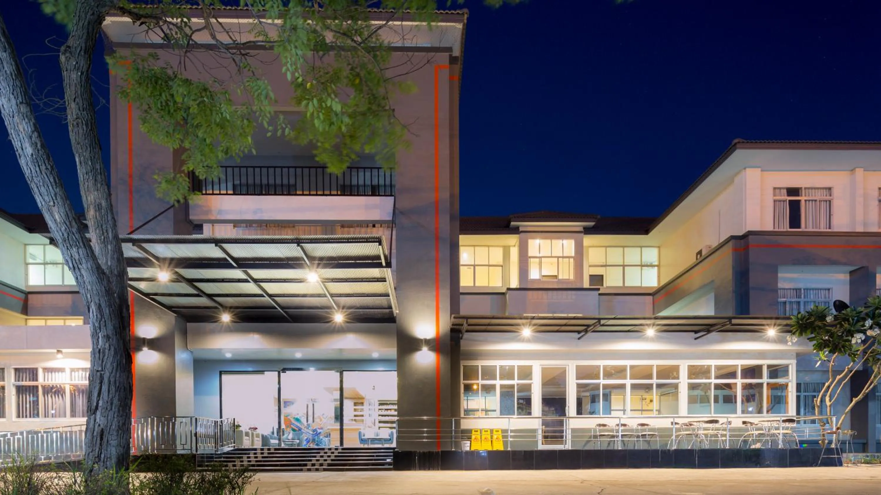 Property building in ARAYA HOTEL