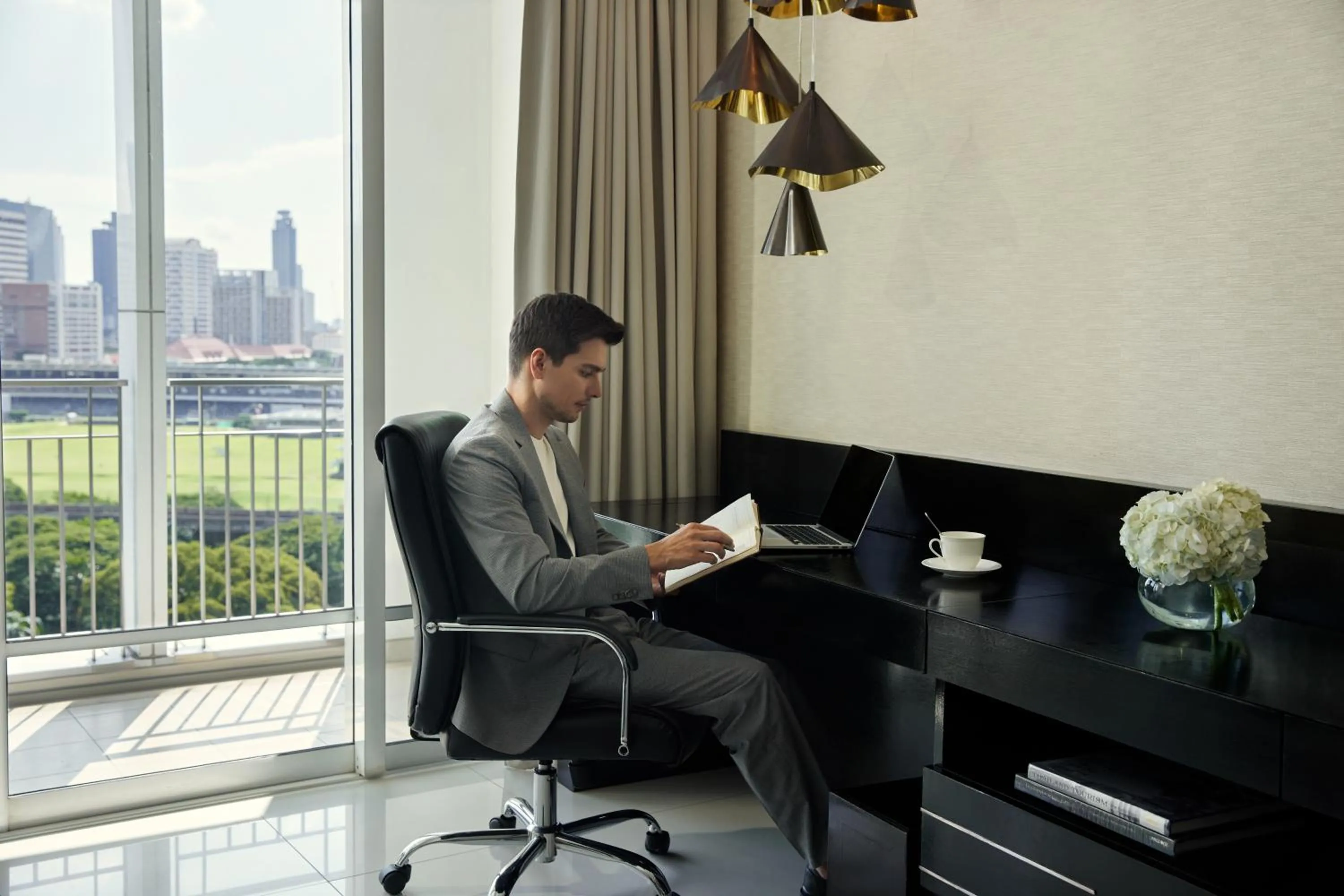 Business facilities in Dusit Suites Hotel Ratchadamri, Bangkok