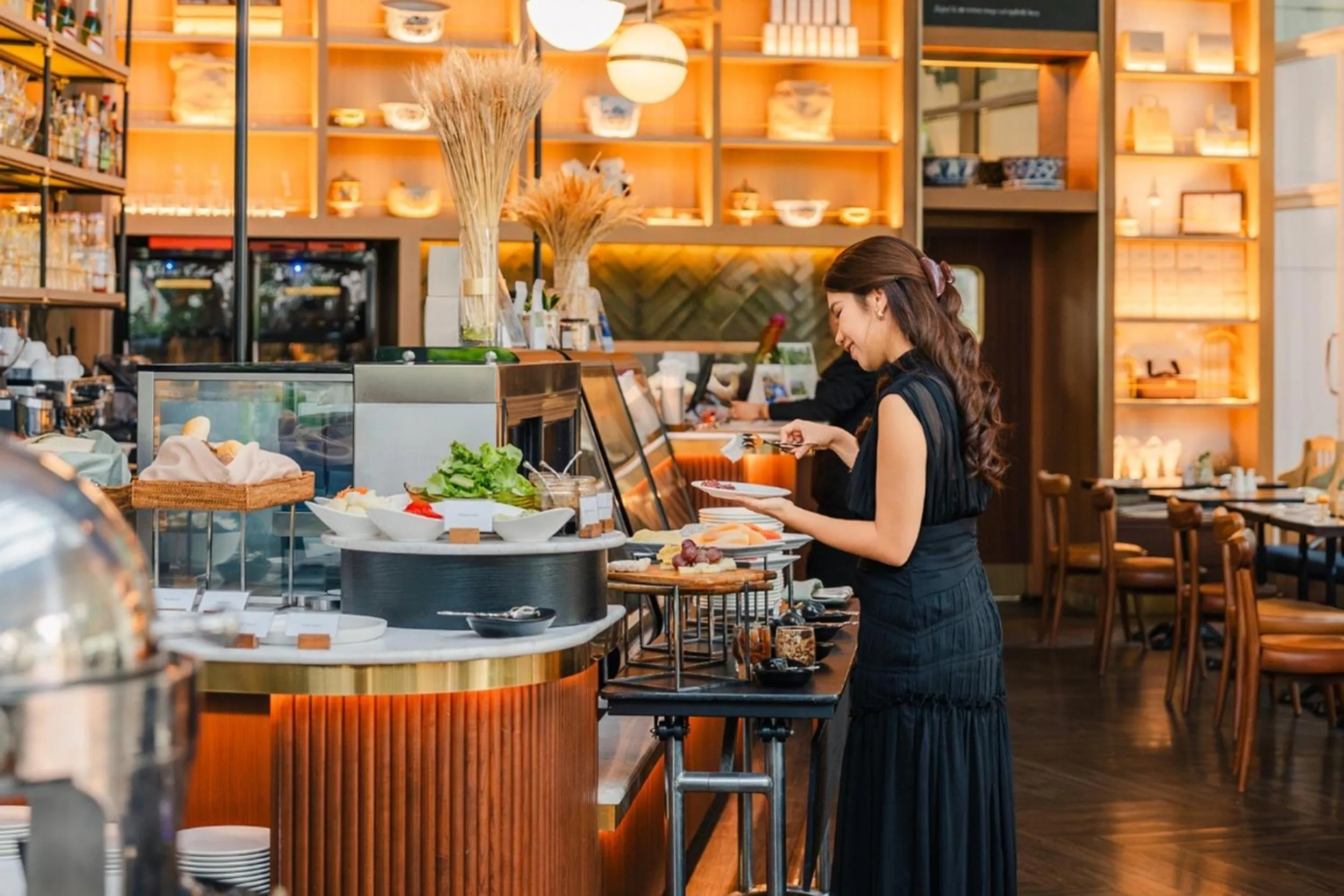 Restaurant/places to eat in Dusit Suites Hotel Ratchadamri, Bangkok