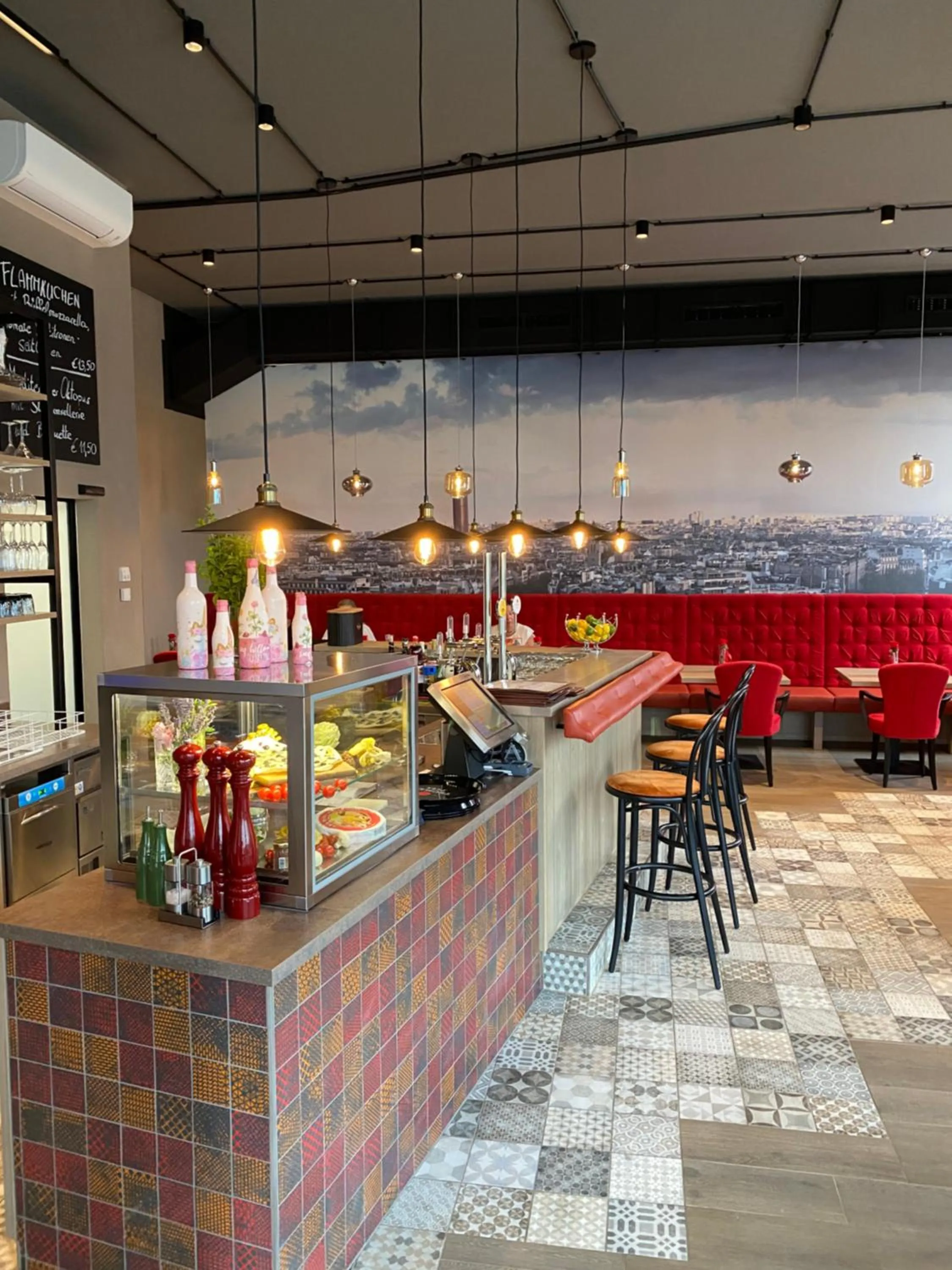 Restaurant/places to eat in TT Aparthotel Neuhofen