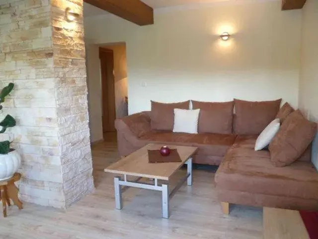 Comfort Apartment (2 Adults) in Kirschberghof Gästehaus und Weinverkauf Comfort Apartment (2 Adults) in Kirschberghof Gästehaus und Weinverkauf