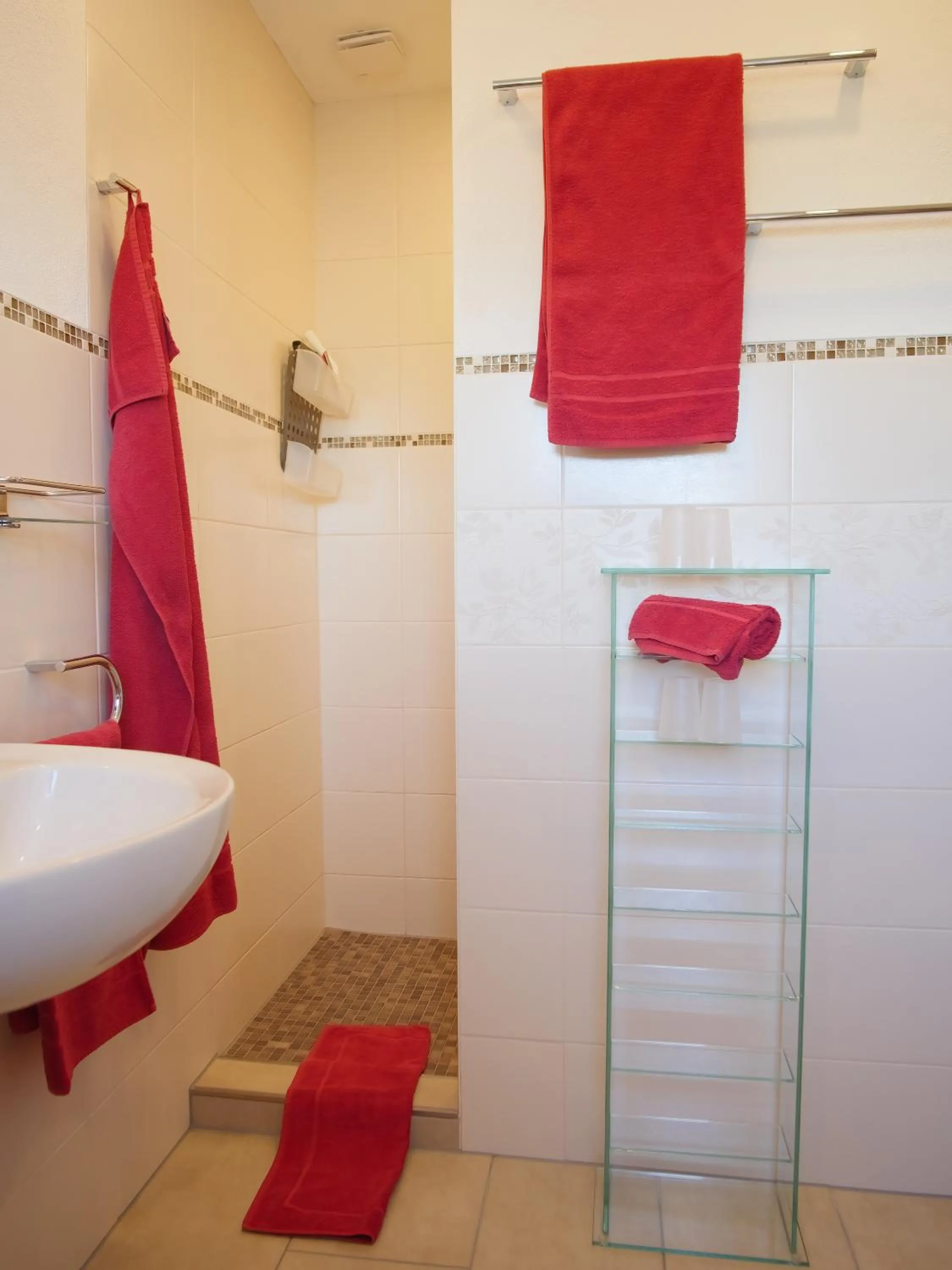 Bathroom in Kirschberghof Gästehaus und Weinverkauf