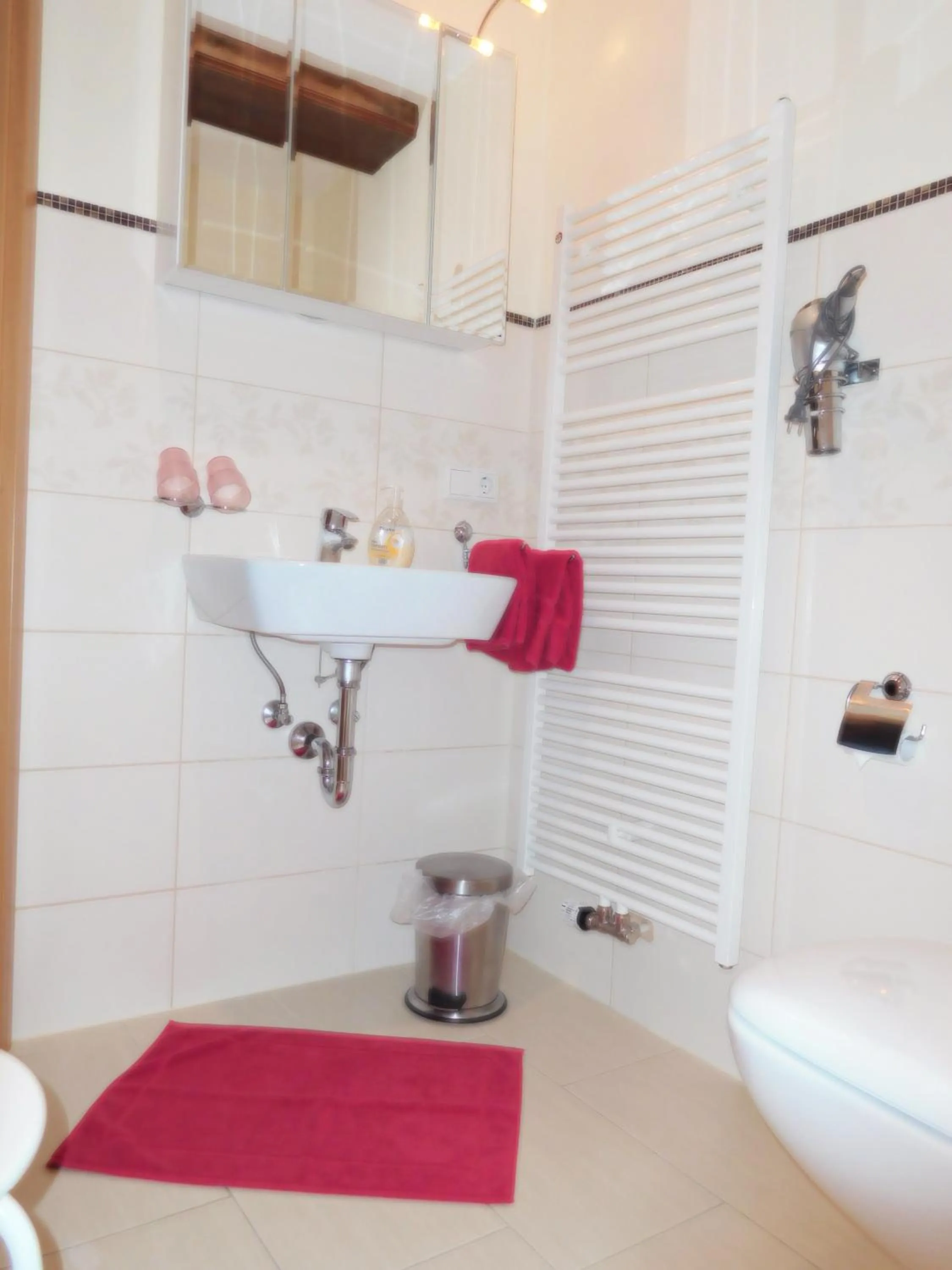 Bathroom in Kirschberghof Gästehaus und Weinverkauf