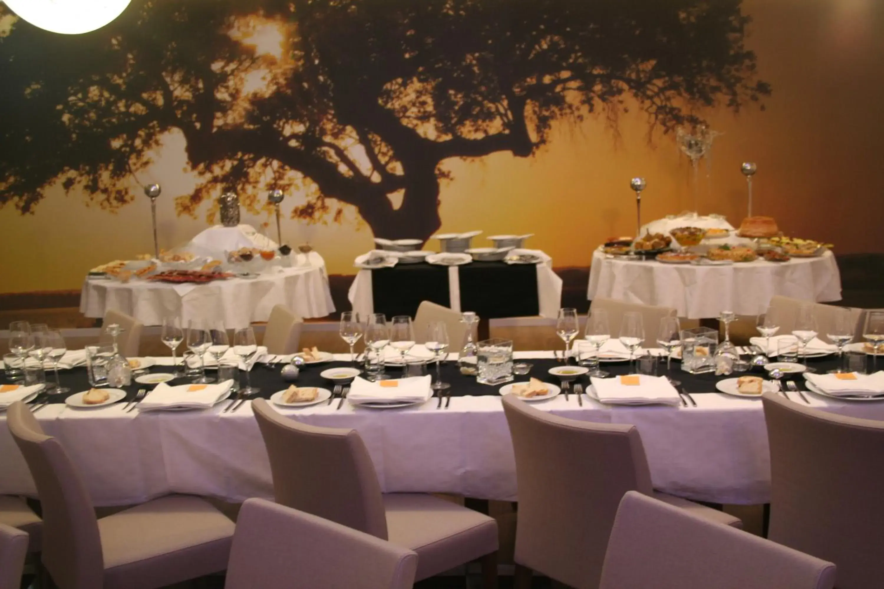 Restaurant/places to eat in Monte Filipe Hotel Restaurant/places to eat in Monte Filipe Hotel