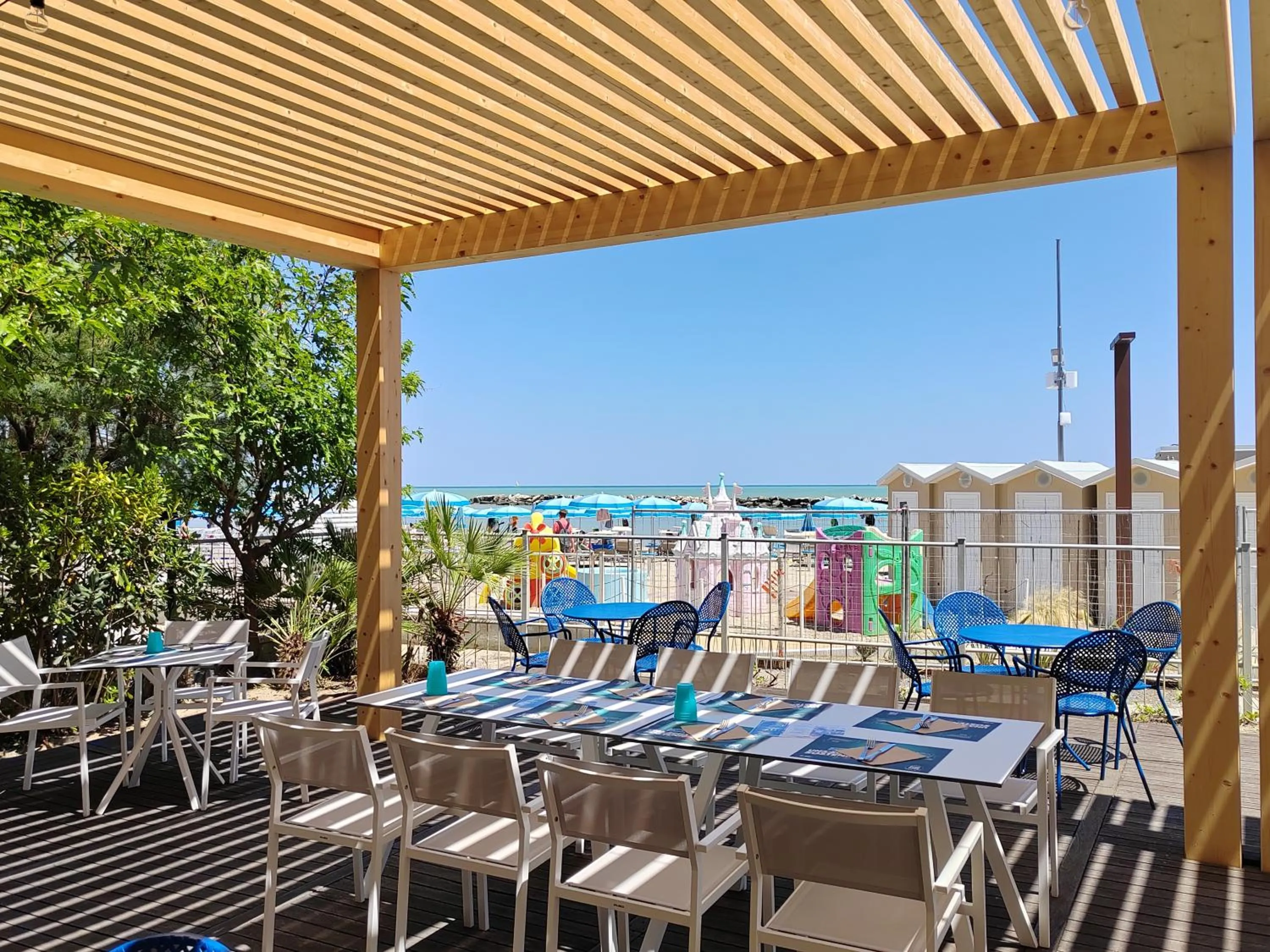 Patio in Hotel Cola Frontemare