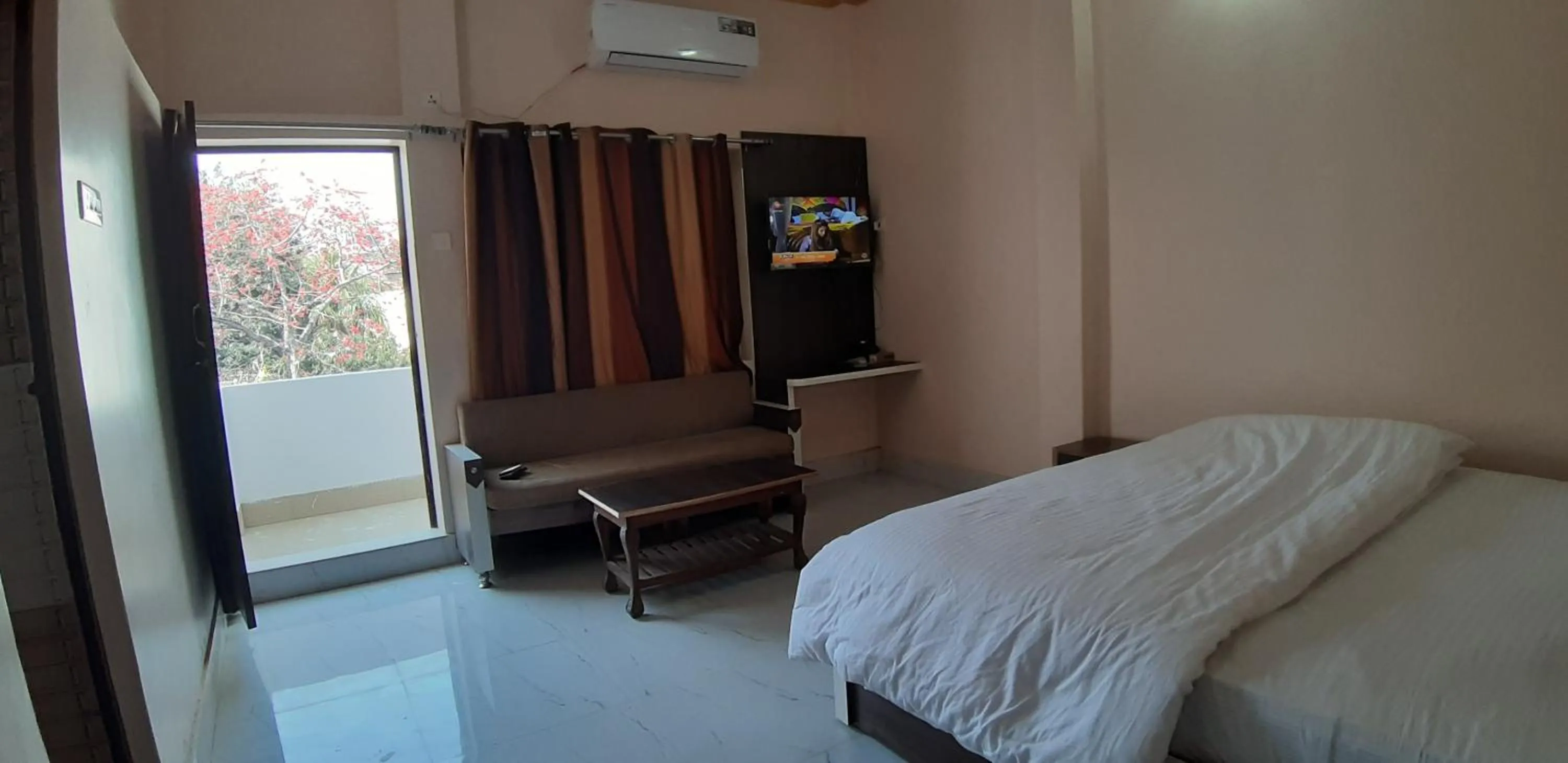 Living room, Bed in Sita Inn Home Stay Away From Home By Hotel Sita Varanasi
