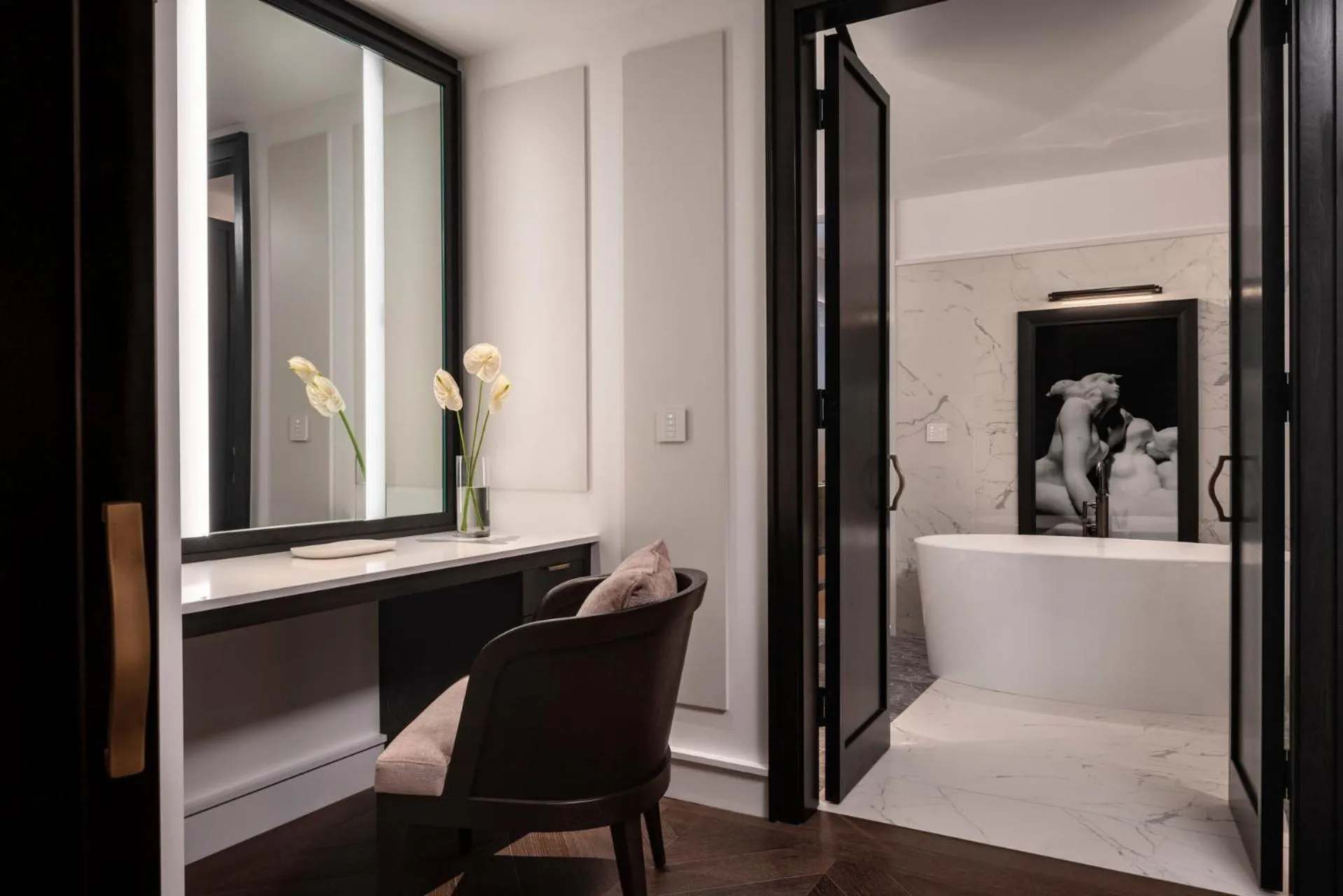 Bathroom in Four Seasons Hotel Montreal