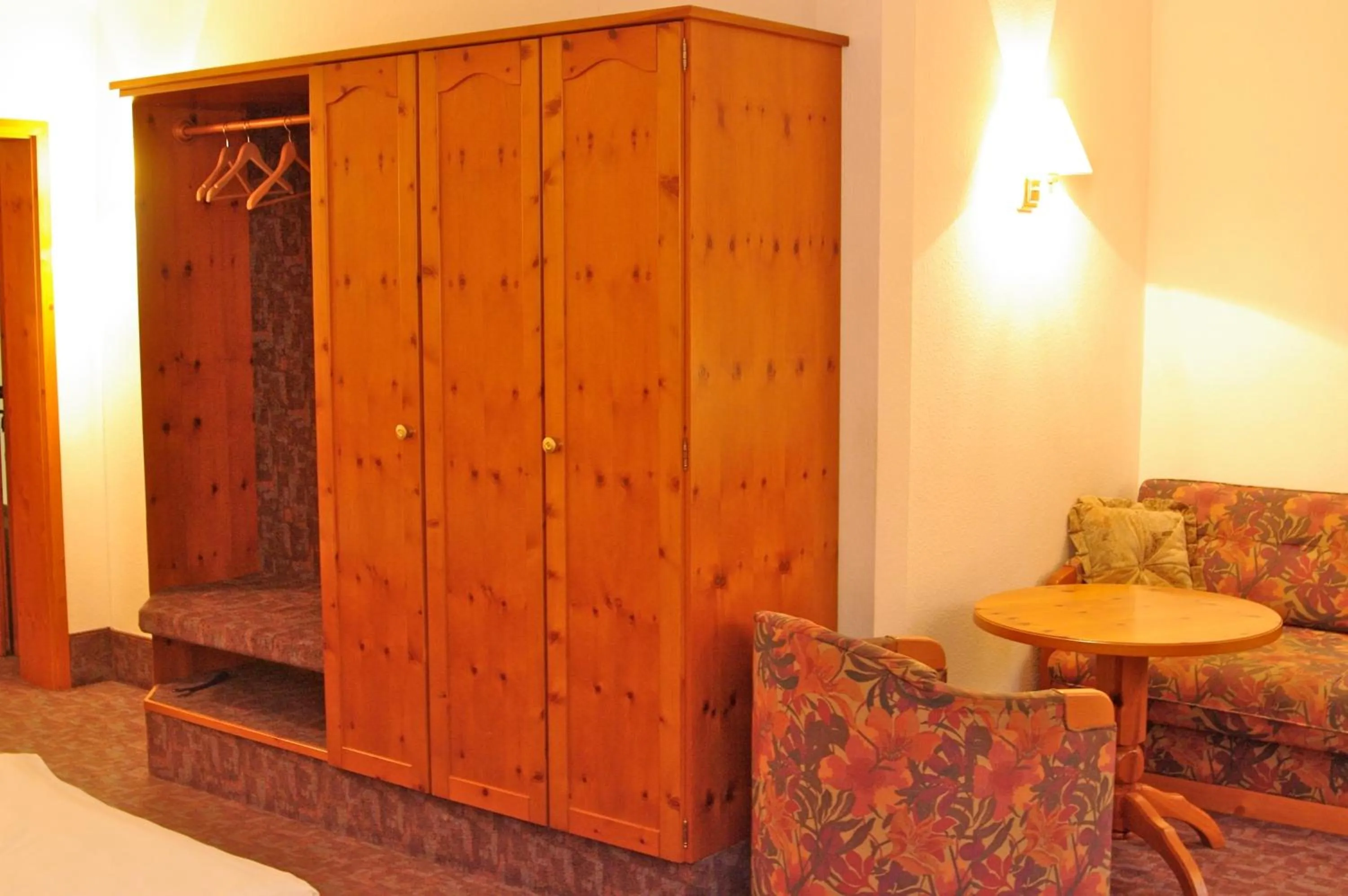 Decorative detail in Gasthof zum Kauzen