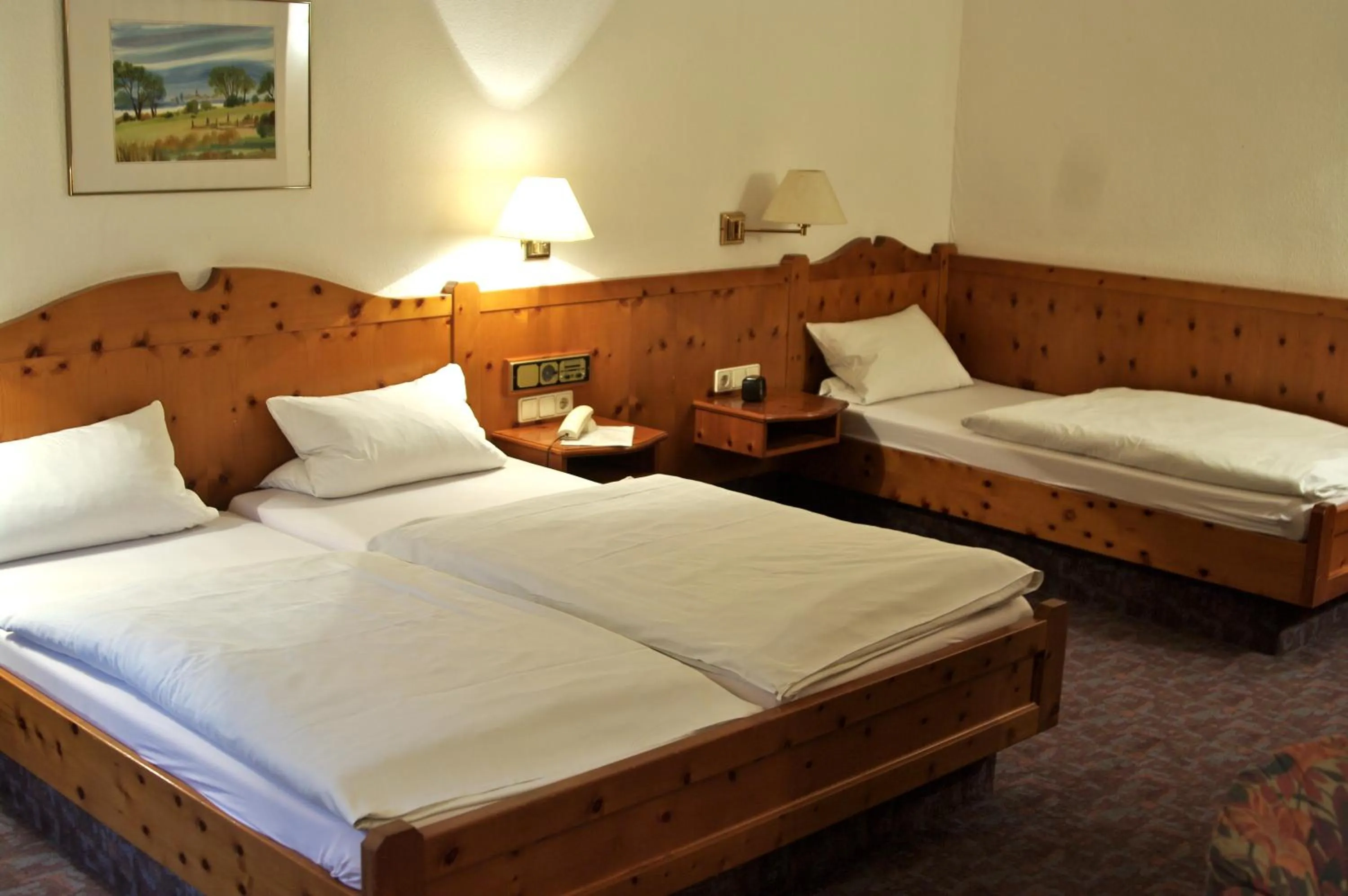 Photo of the whole room, Bed in Gasthof zum Kauzen
