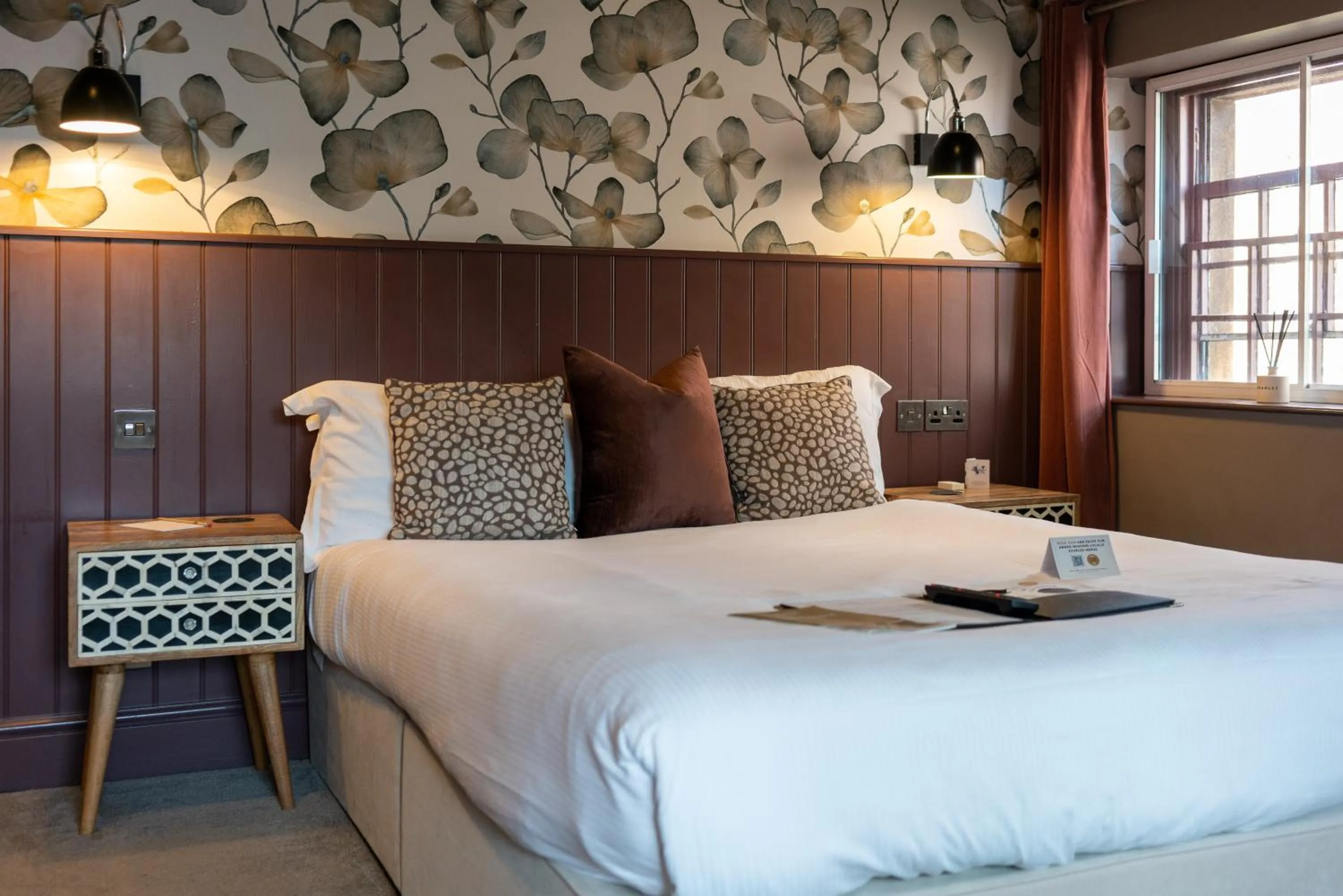 Bed in The Archangel,Restaurant & Bar with Rooms