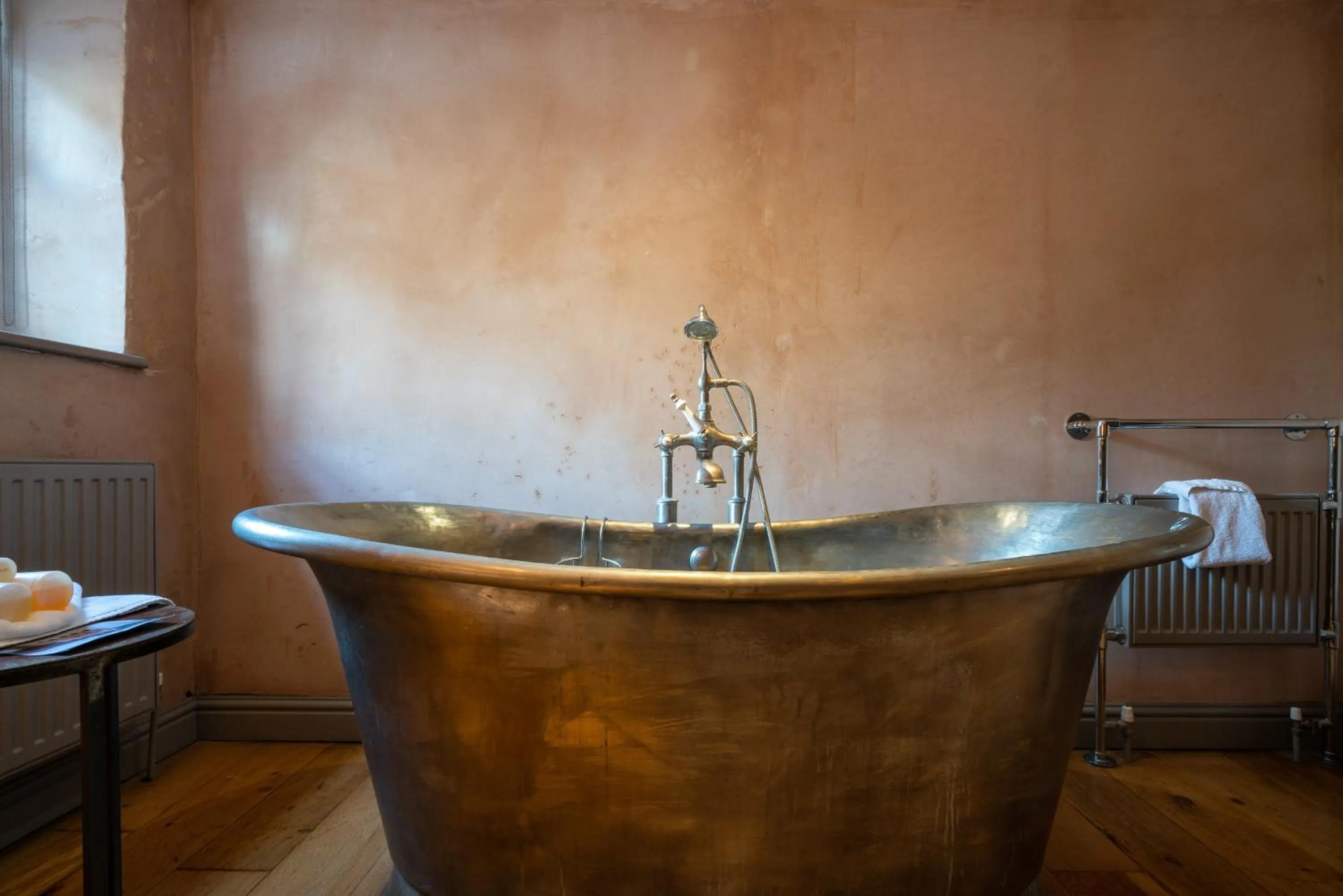 Bath in The Archangel,Restaurant & Bar with Rooms