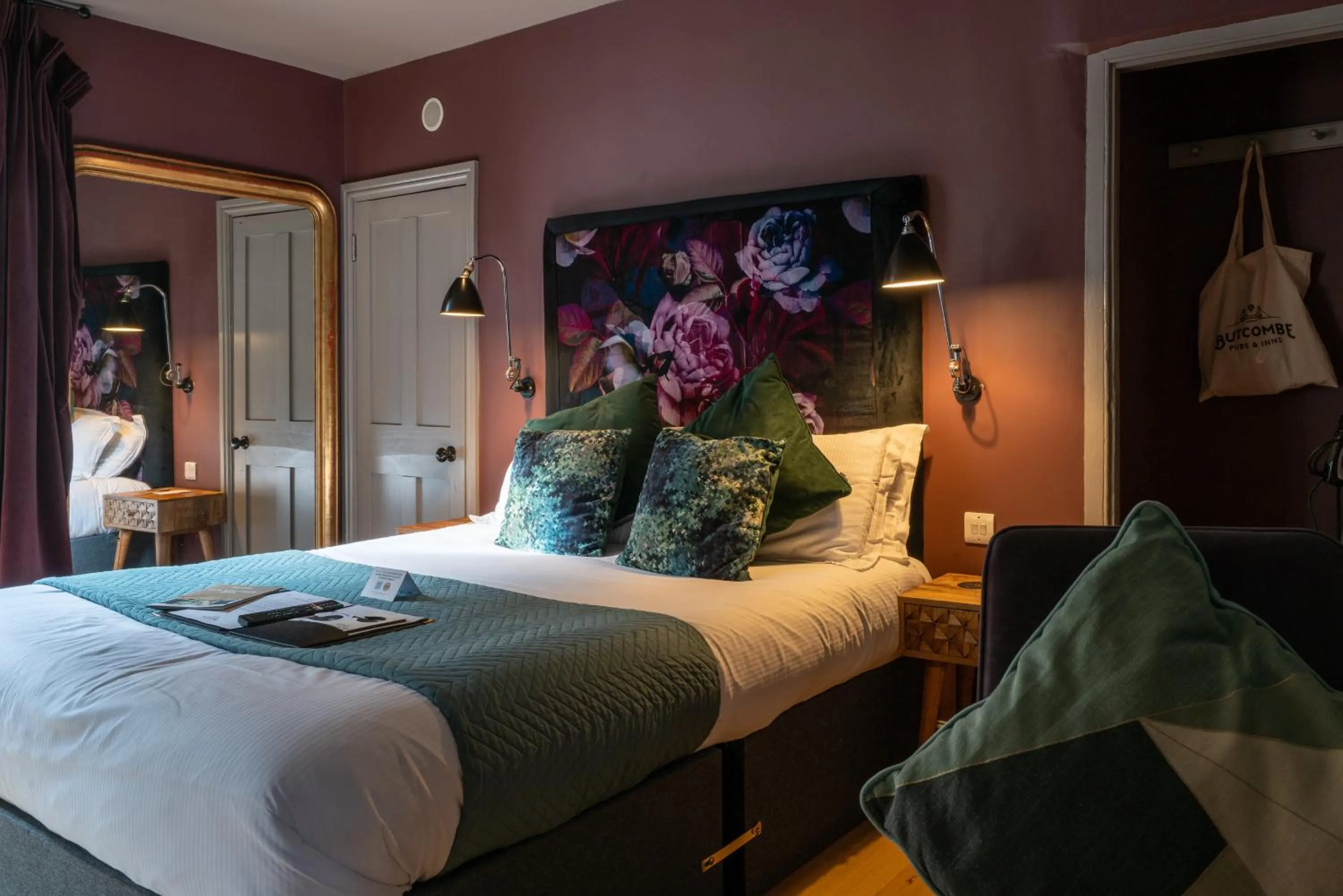 Bed in The Archangel,Restaurant & Bar with Rooms