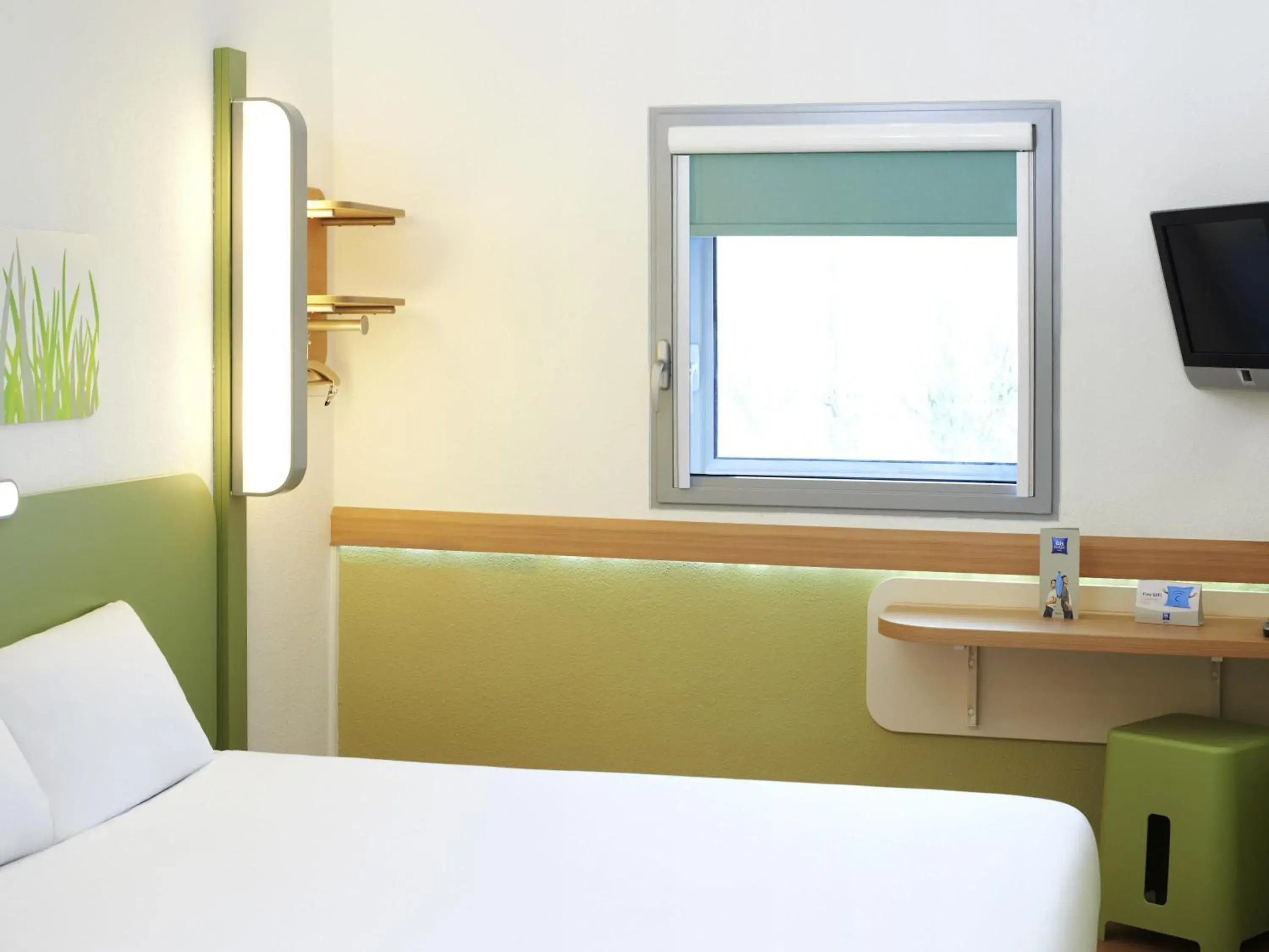 Bedroom, Bed in ibis budget Newport Bedroom, Bed in ibis budget Newport