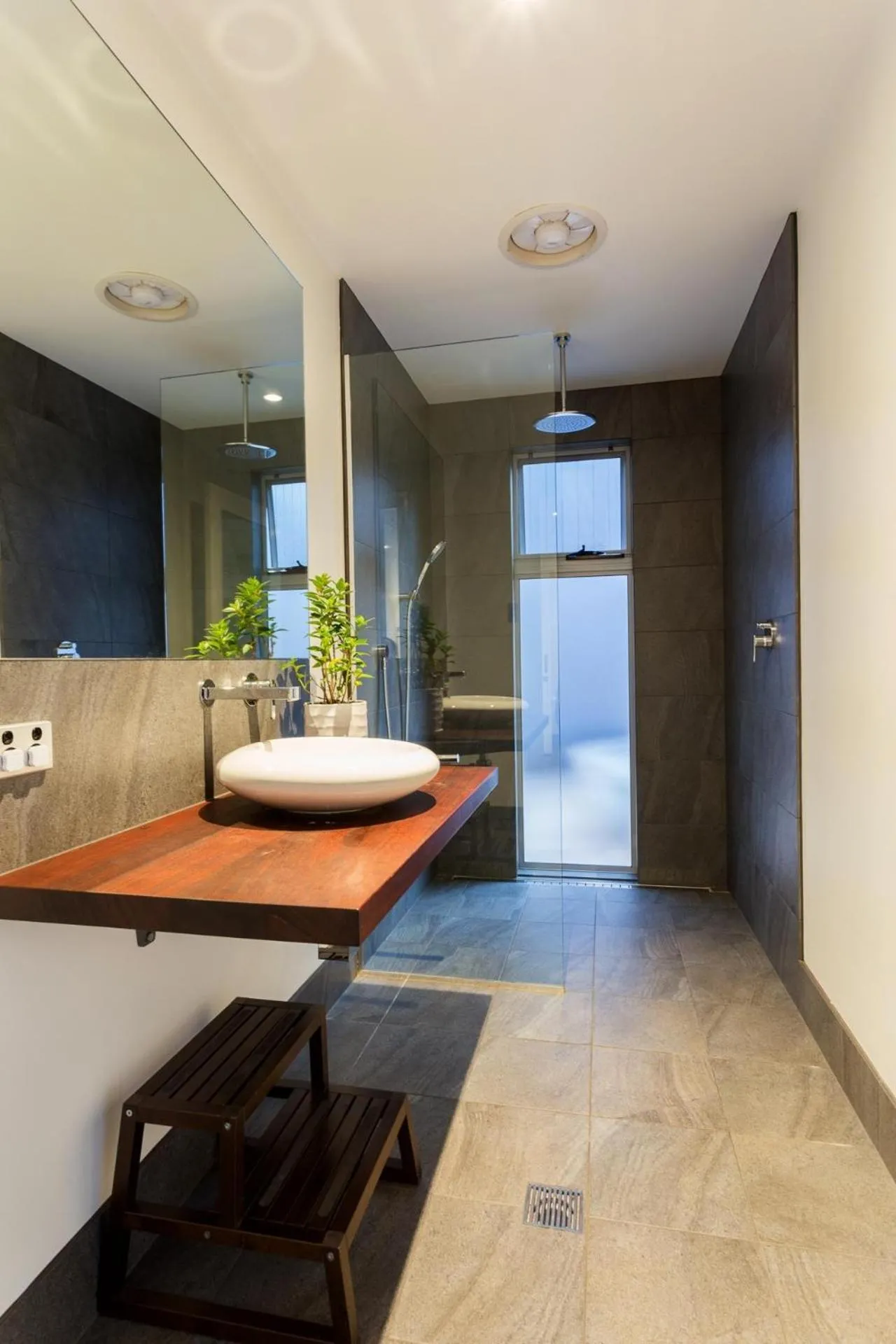 Floor plan in Banyandah - Dog Friendly - Family & Groups Welcome