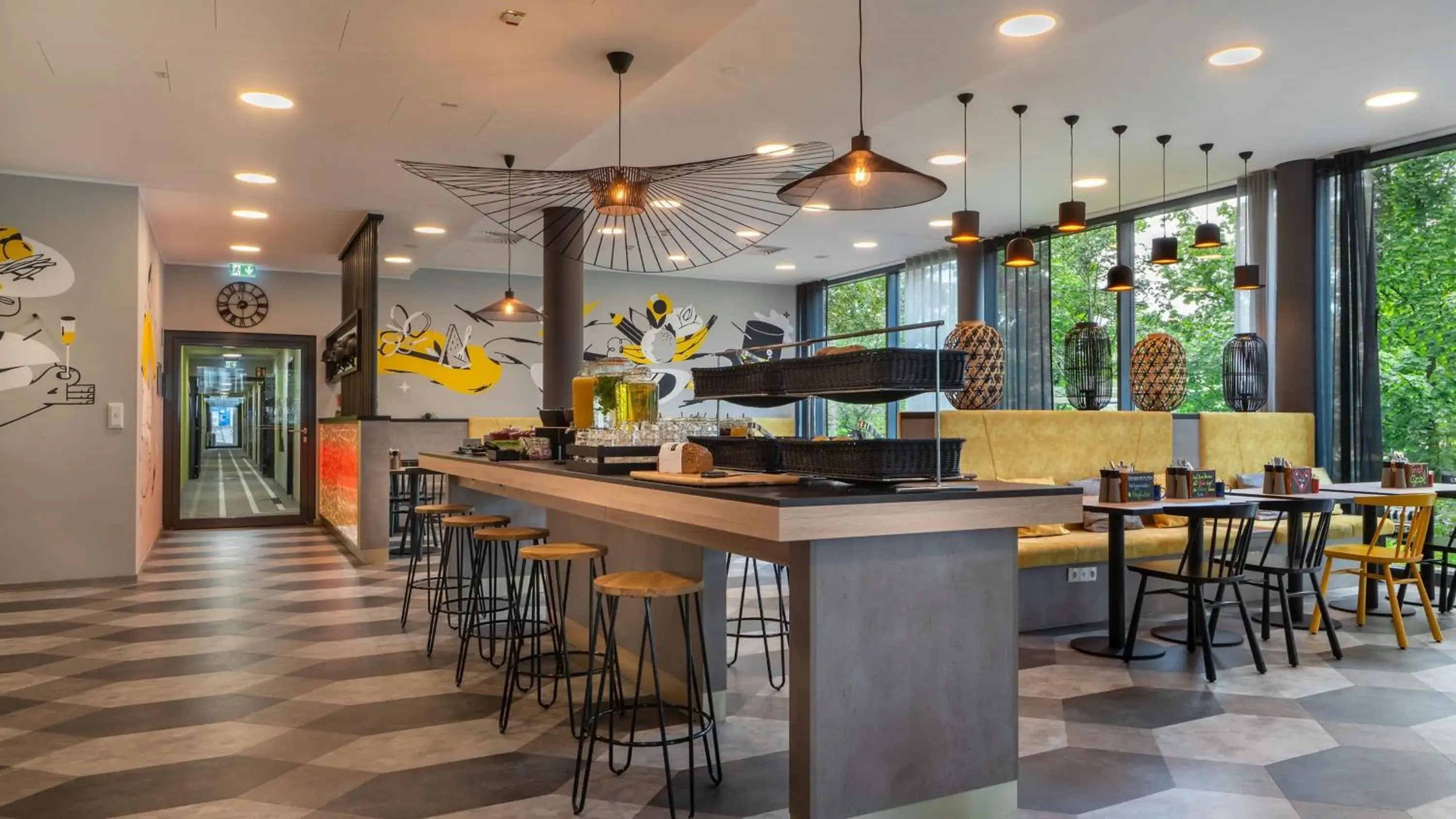 Restaurant/places to eat in Holiday Inn - the niu, Fury Aschheim Messe by IHG Restaurant/places to eat in Holiday Inn - the niu, Fury Aschheim Messe by IHG
