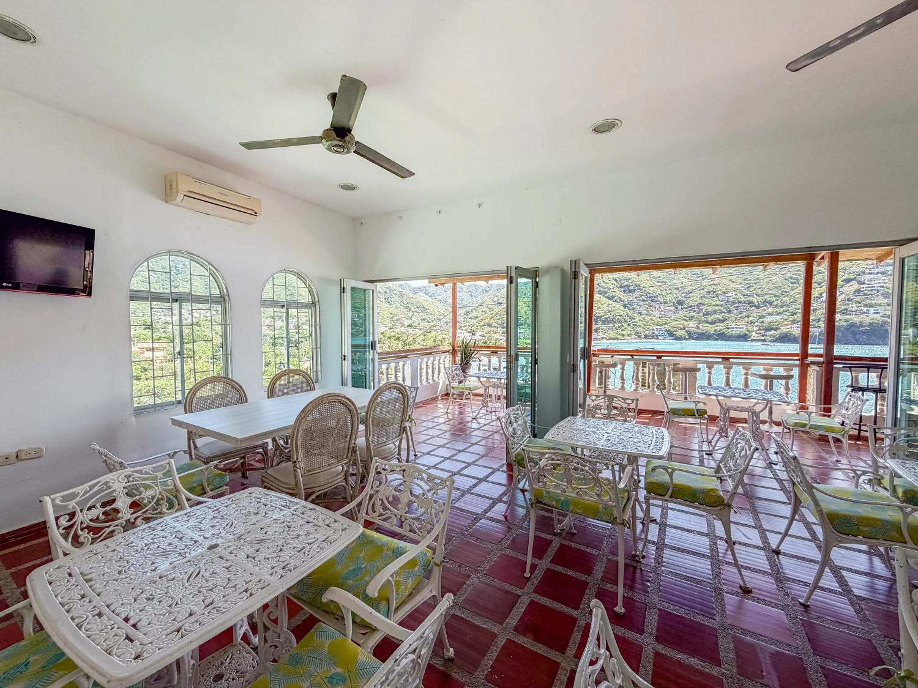 Restaurant/places to eat in Hotel Bahia Taganga