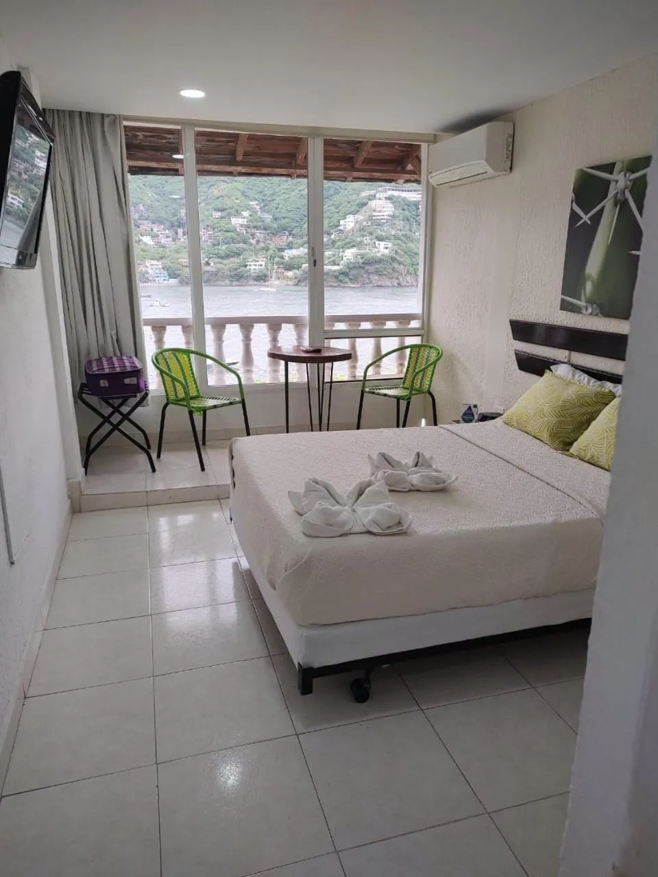 Bedroom, Bed in Hotel Bahia Taganga