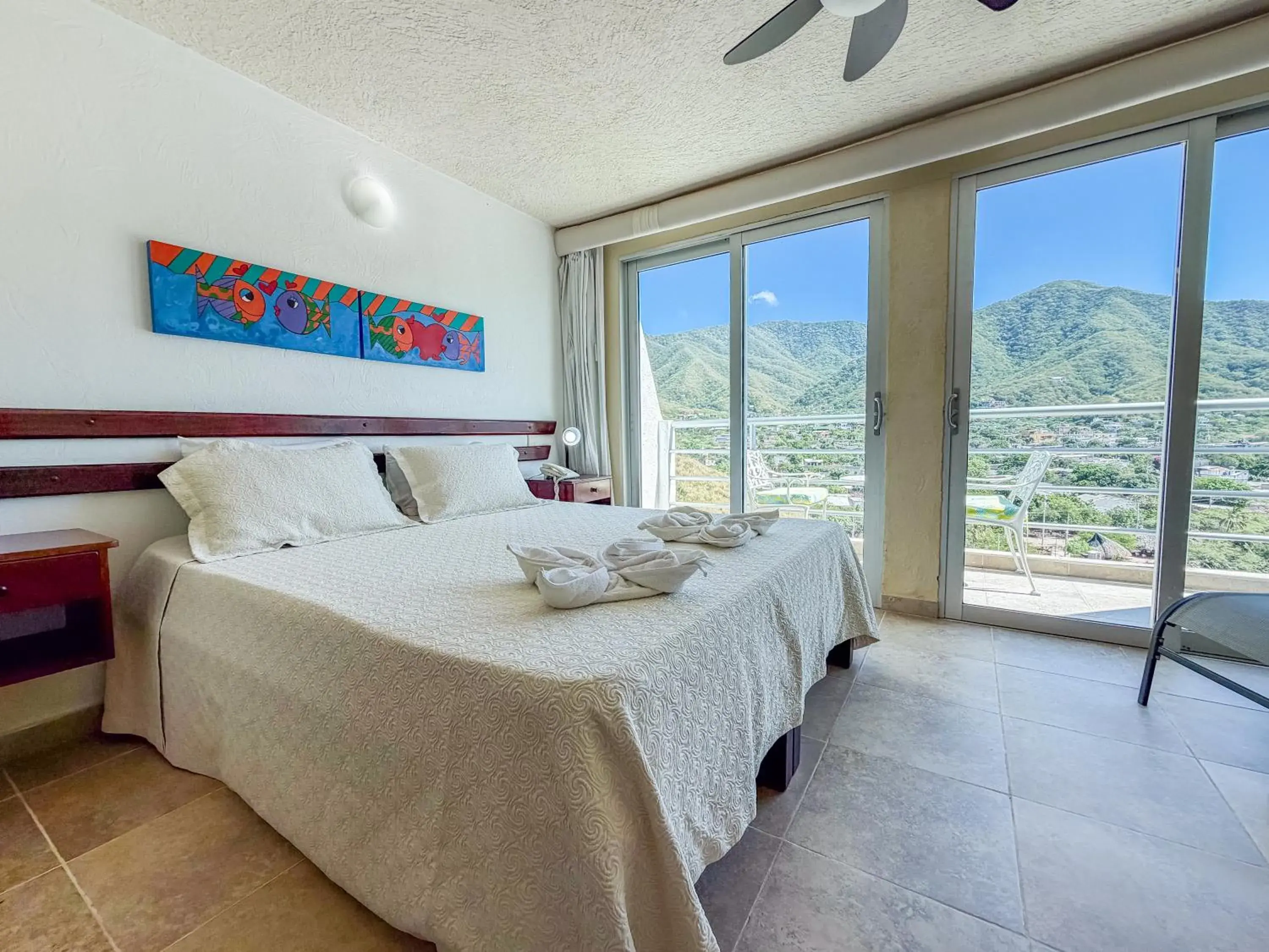 Junior Suite with Balcony in Hotel Bahia Taganga Junior Suite with Balcony in Hotel Bahia Taganga