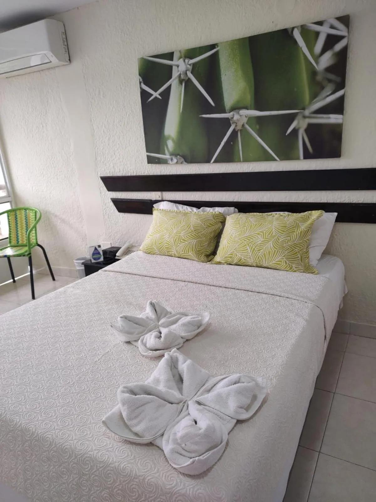 Bedroom, Bed in Hotel Bahia Taganga