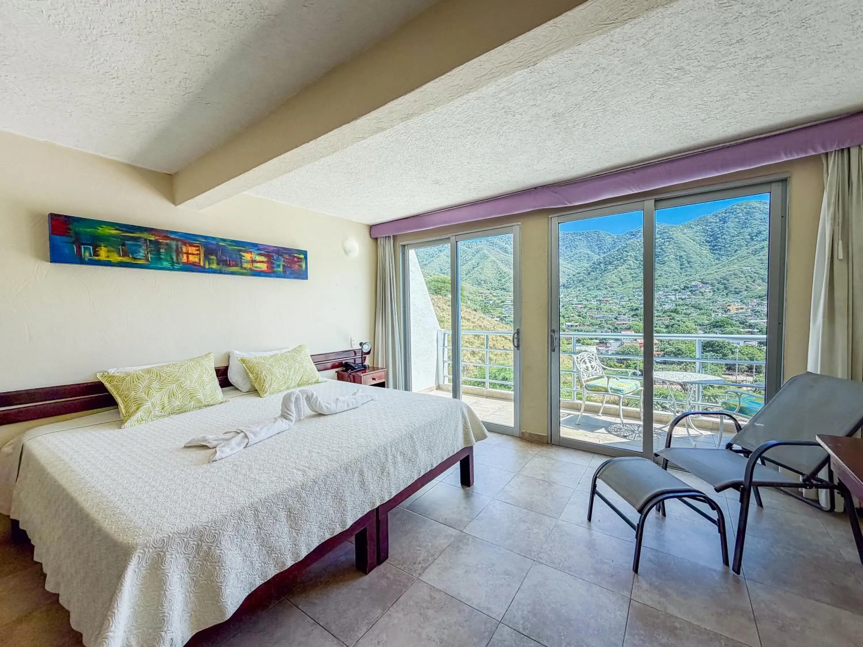 Junior Suite with Balcony in Hotel Bahia Taganga Junior Suite with Balcony in Hotel Bahia Taganga