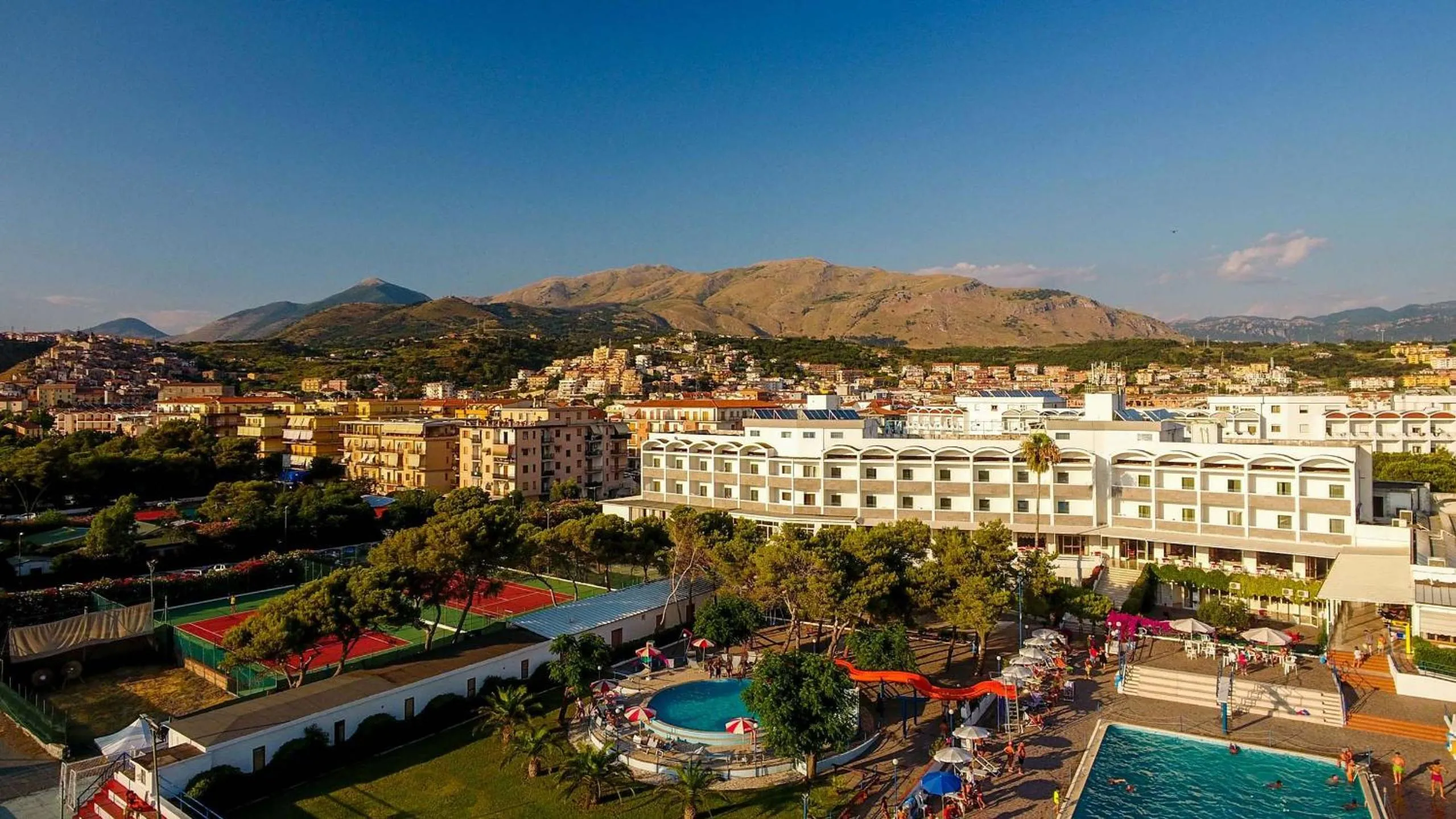 Property building in Hotel Santa Caterina Village Club