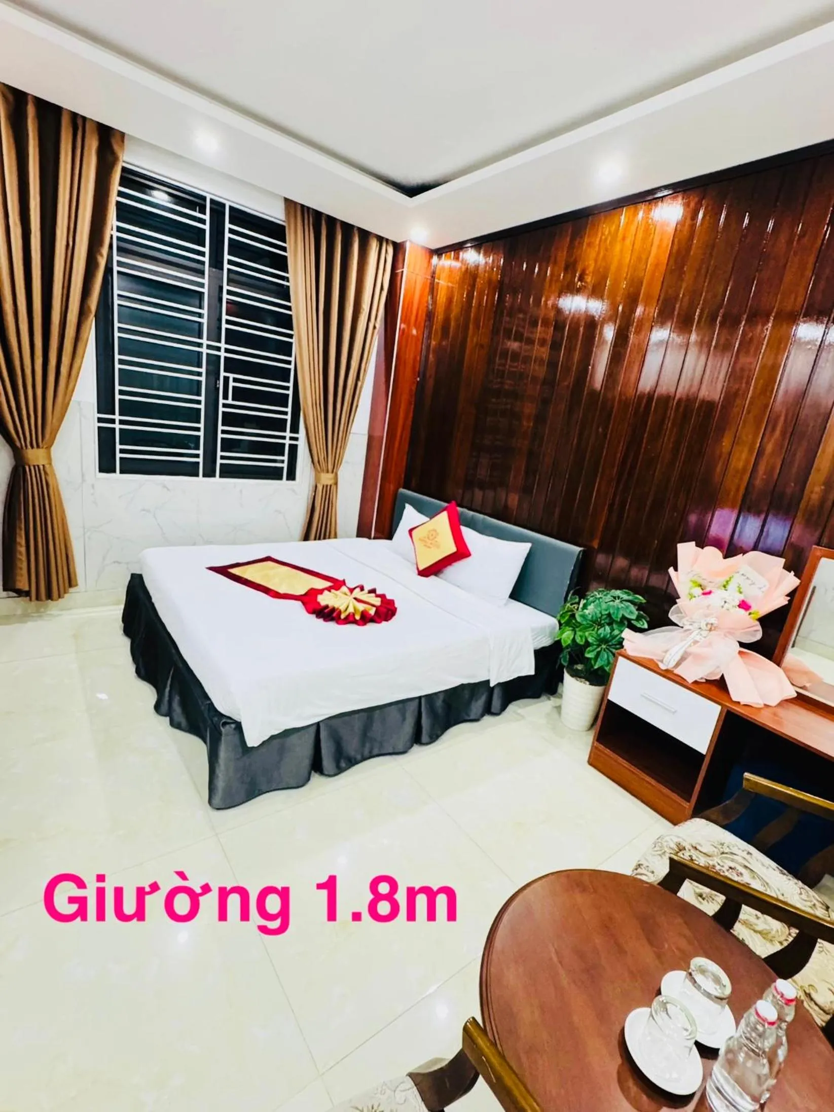 Bed in Sapphire Hotel Hue