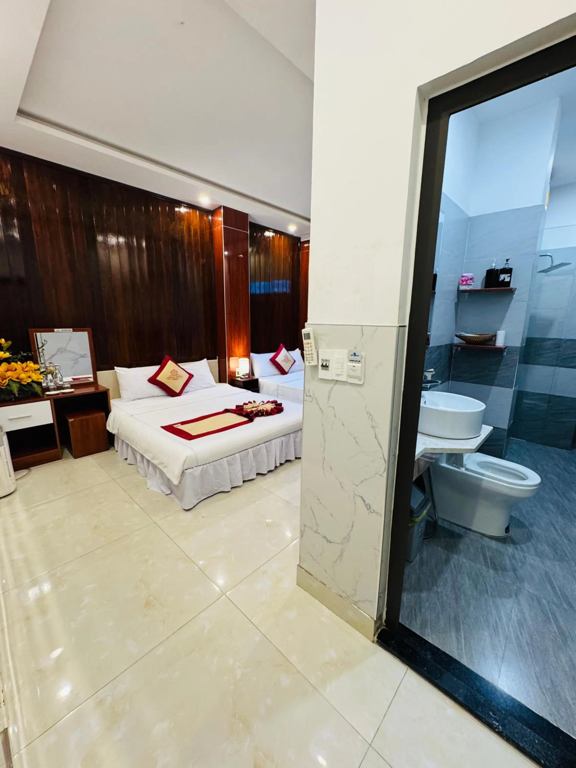 Bed in Sapphire Hotel Hue