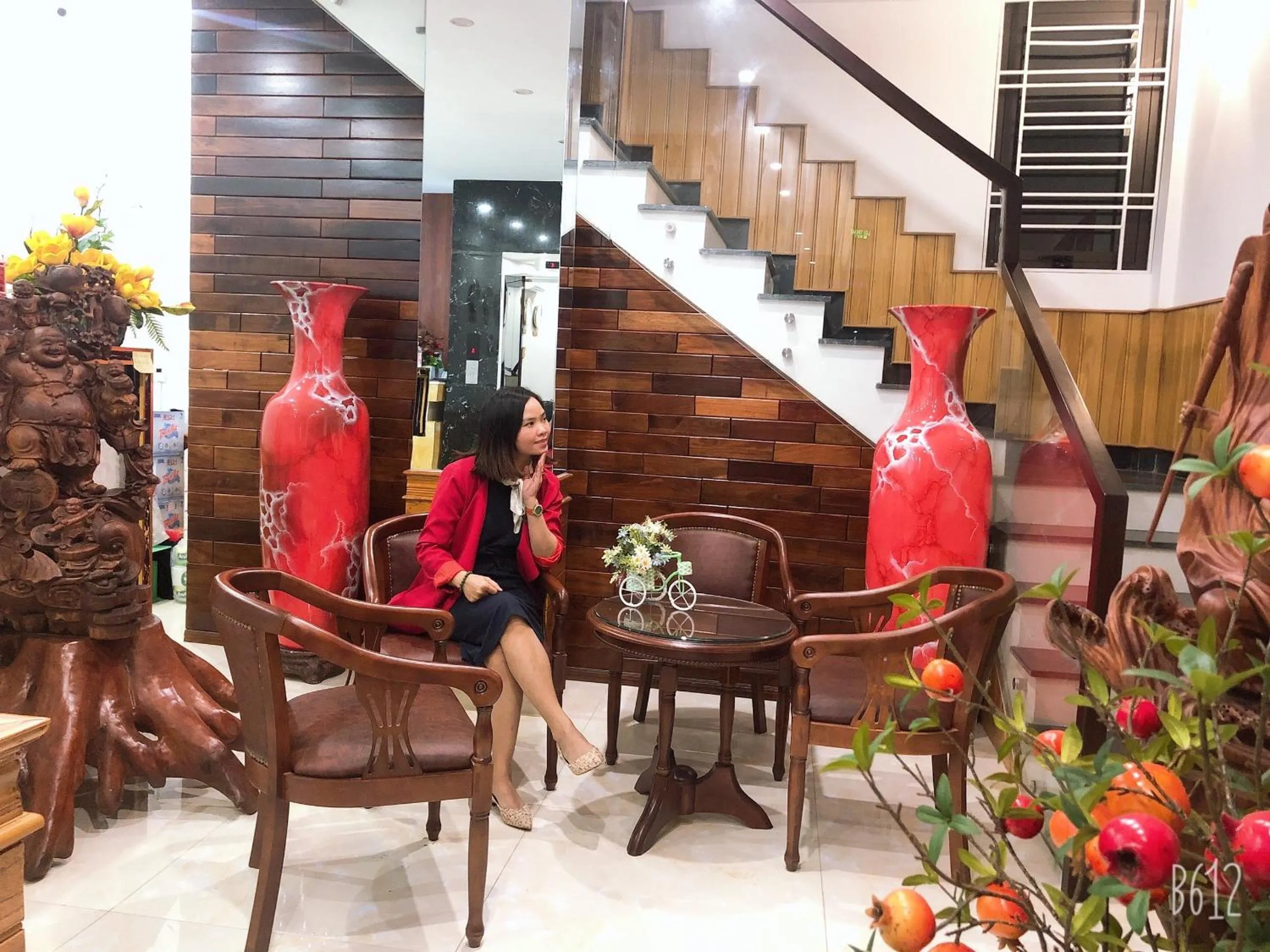 Seating area in Sapphire Hotel Hue