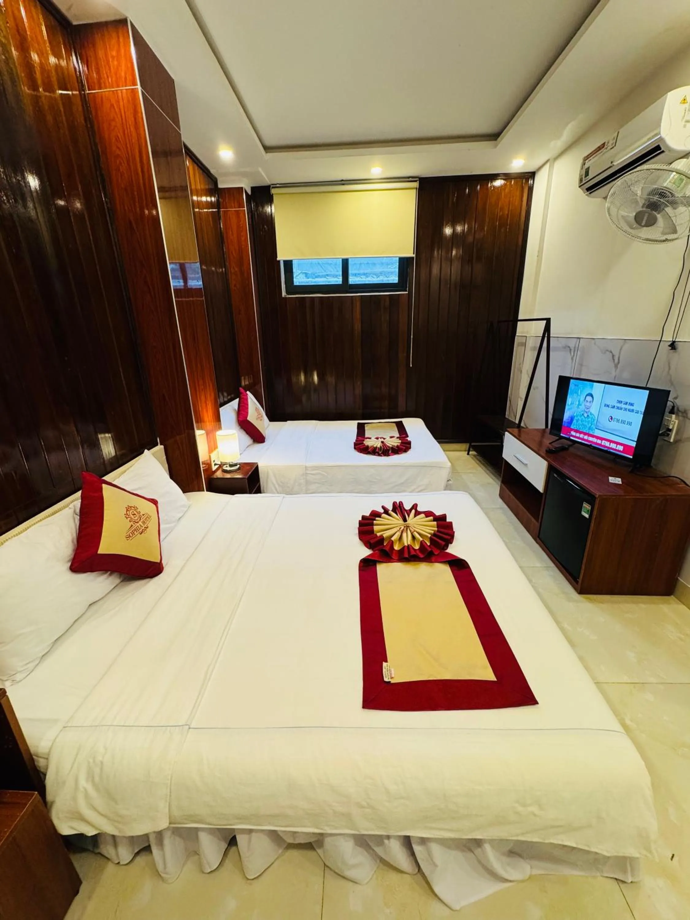 Bed in Sapphire Hotel Hue