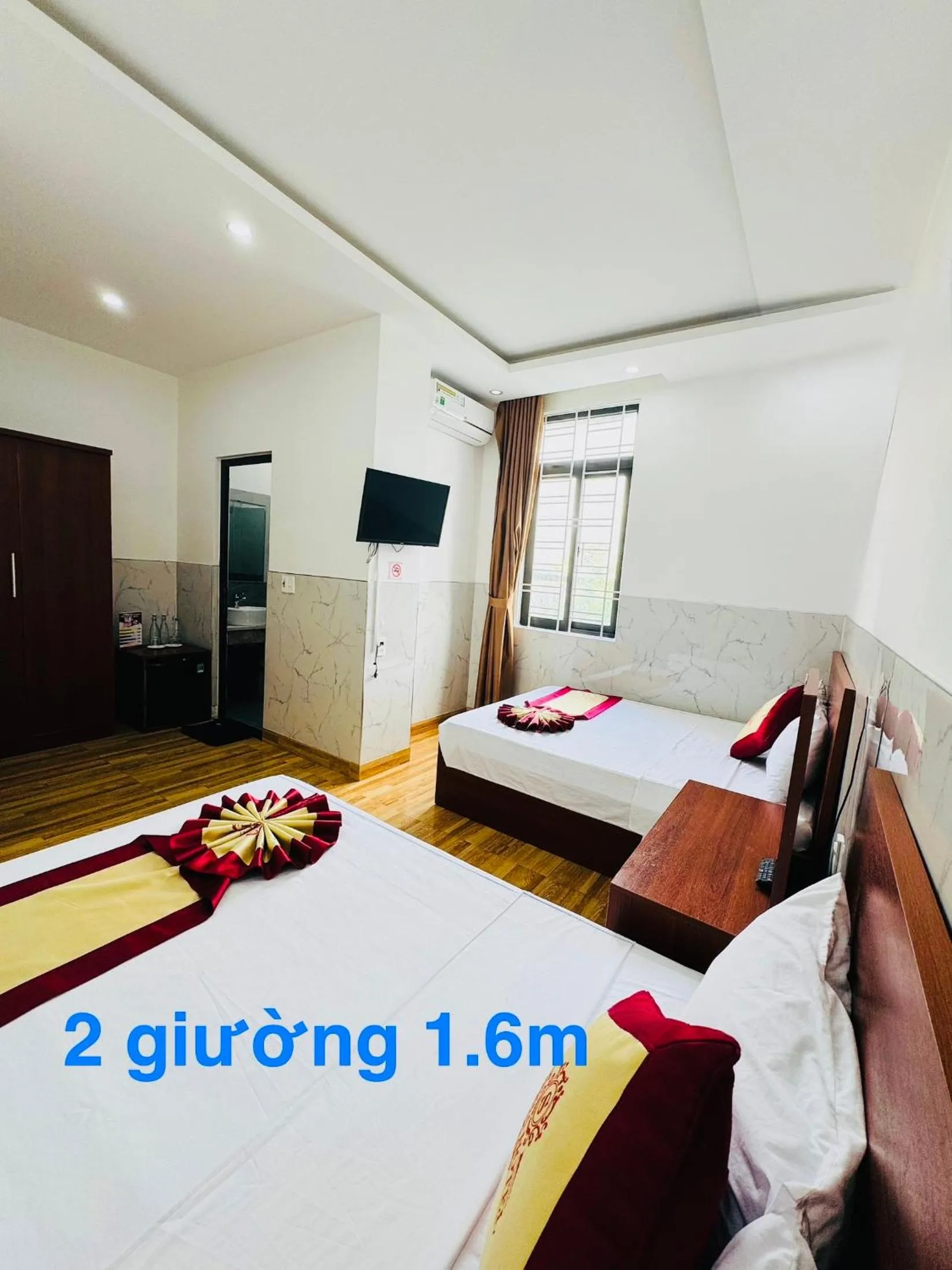 Bed in Sapphire Hotel Hue