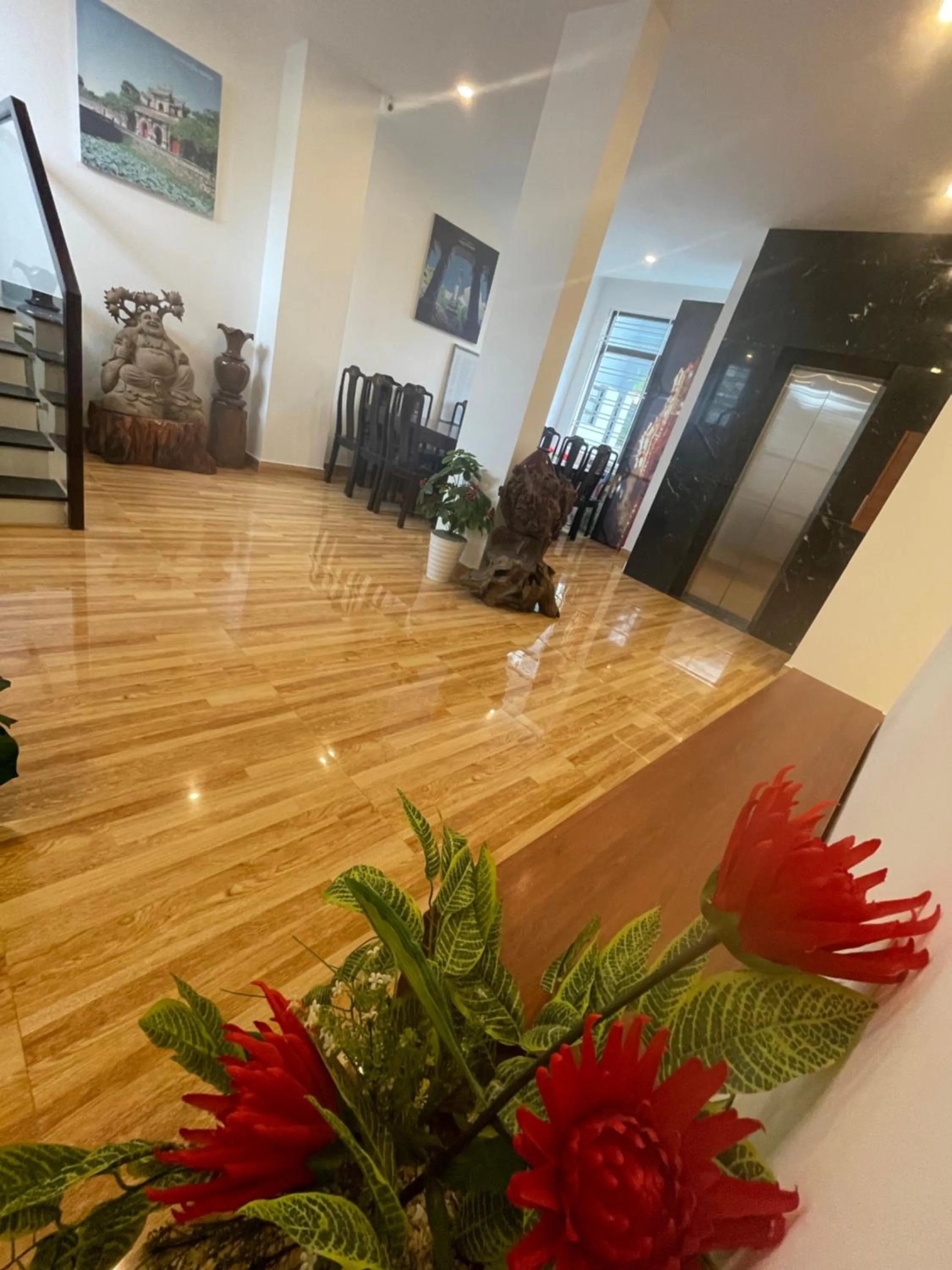 Seating area in Sapphire Hotel Hue