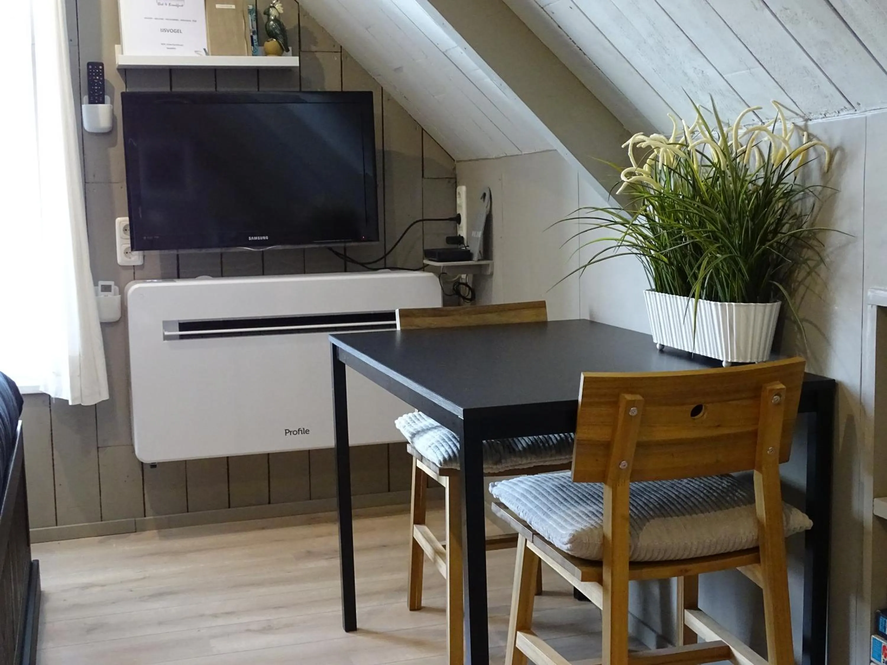 Seating area in B&B Tulden Farmhouse