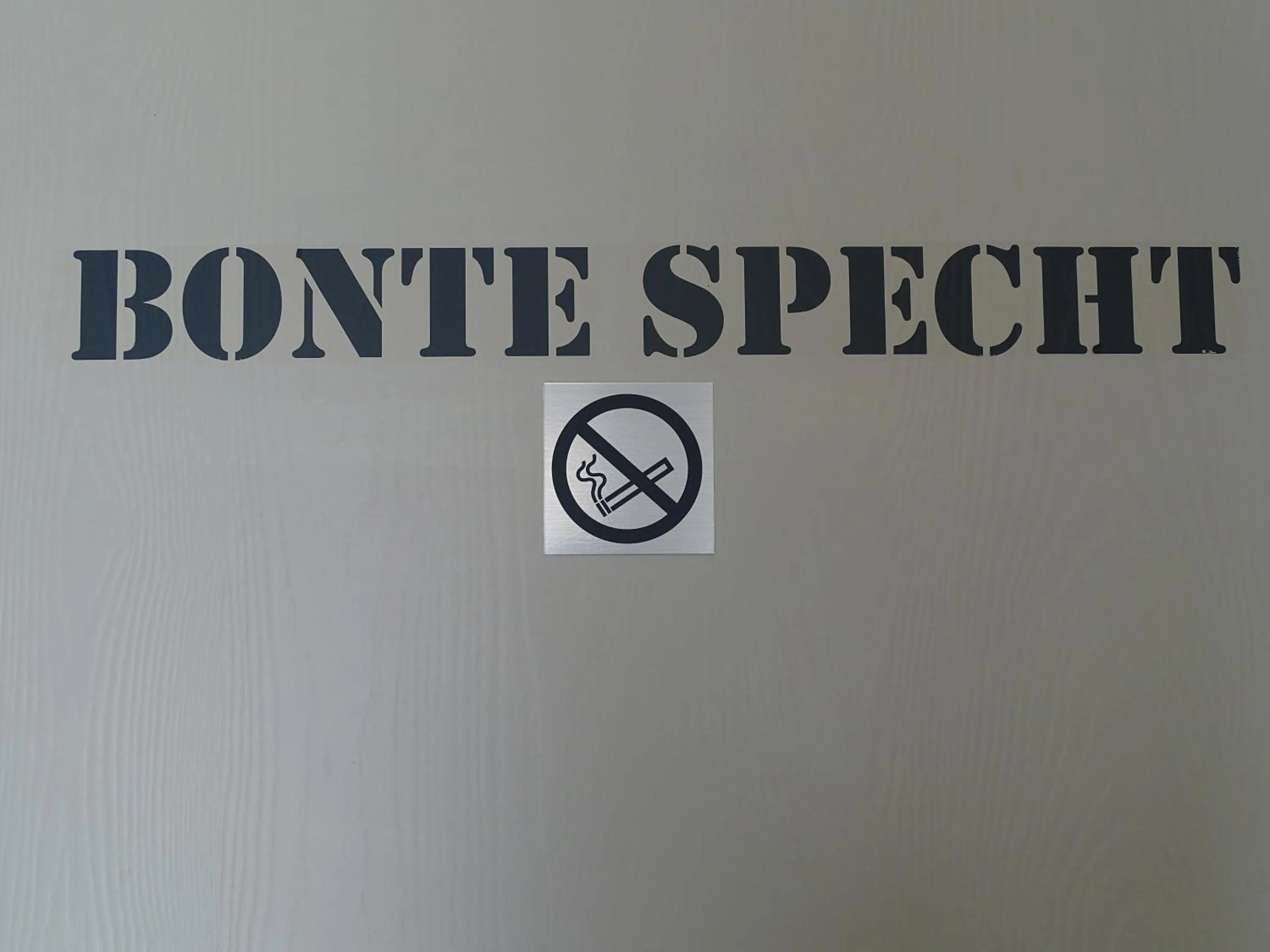 Logo/Certificate/Sign in B&B Tulden Farmhouse