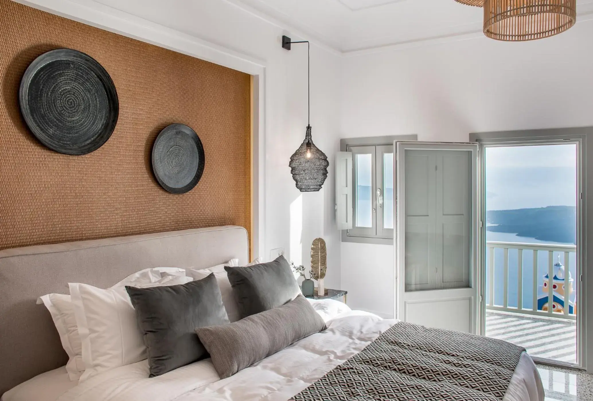 Bed in Amelot Art Suites Bed in Amelot Art Suites