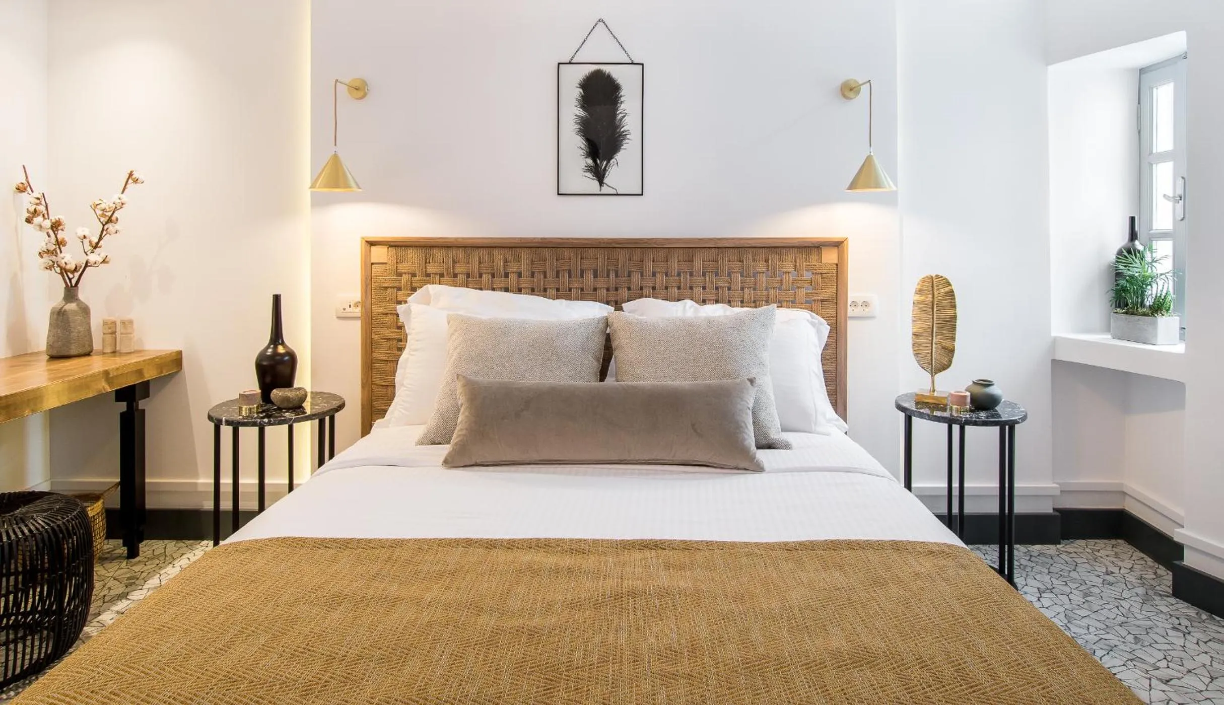 Bed in Amelot Art Suites