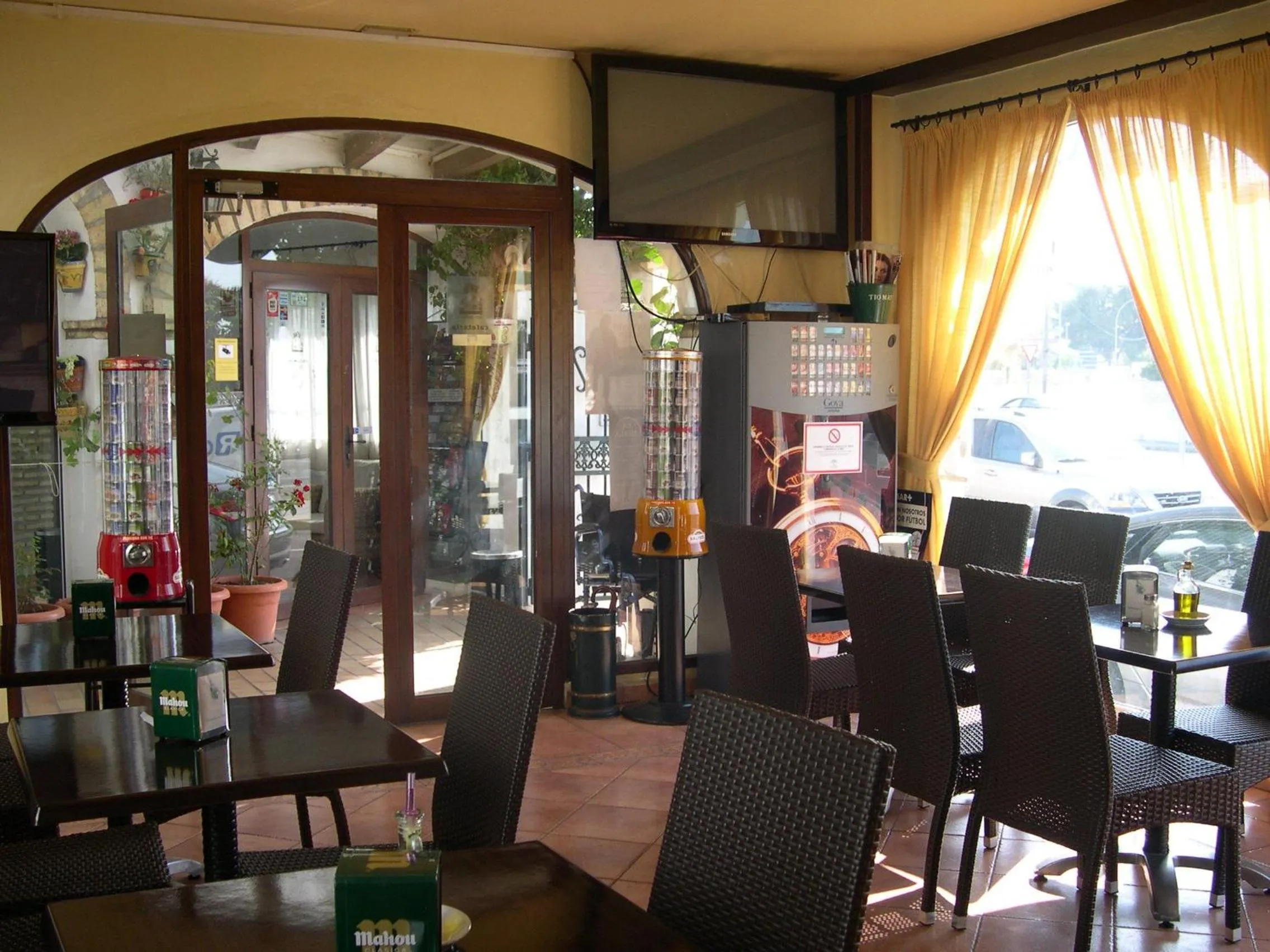 Restaurant/places to eat in Hotel Cortijo Los Gallos