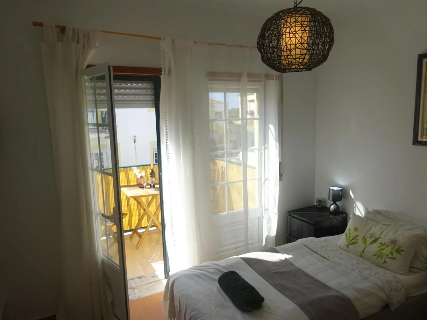 Staff, Bed in Peniche Surf Lodge 1