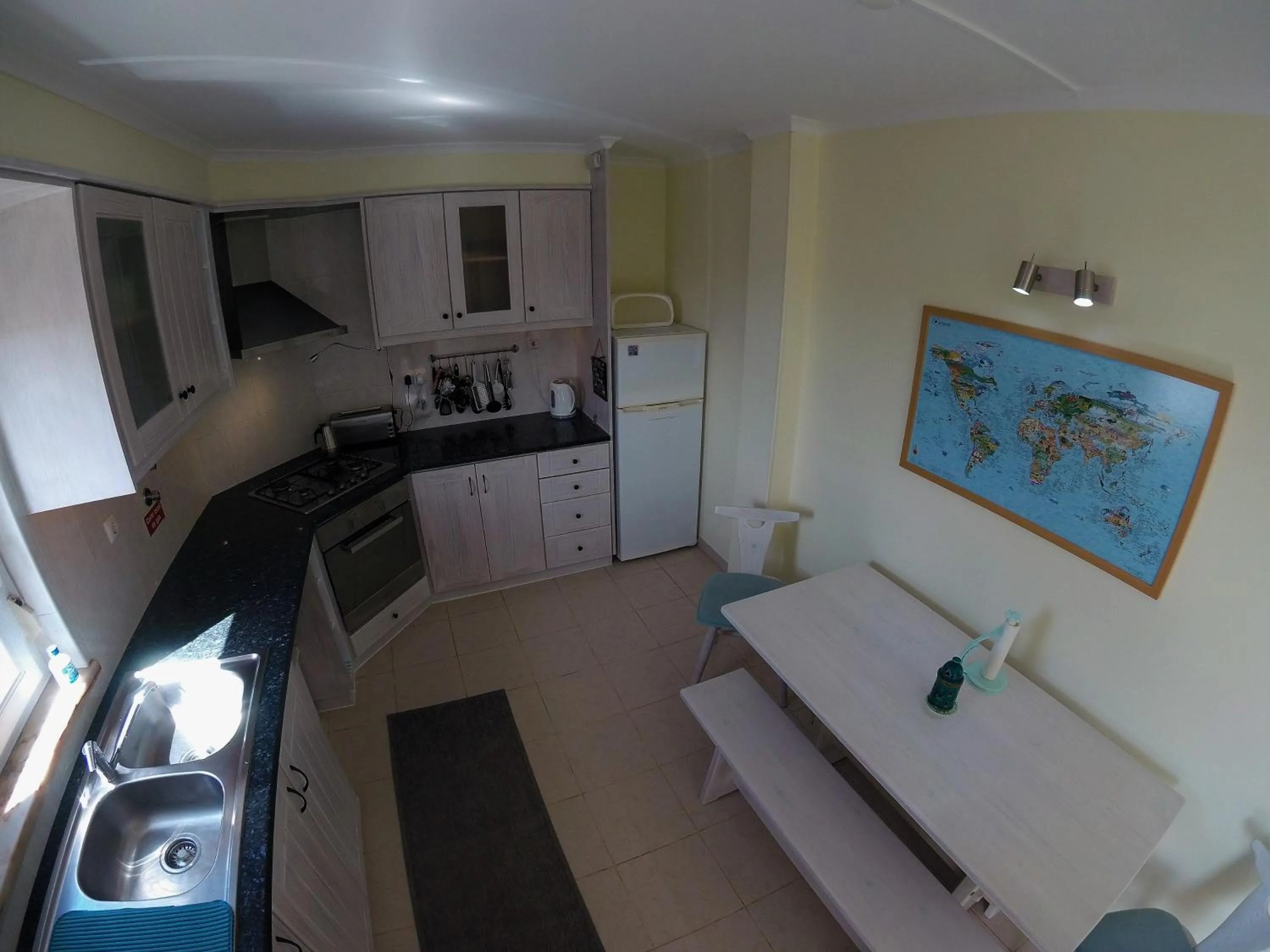 Spring in Peniche Surf Lodge 1