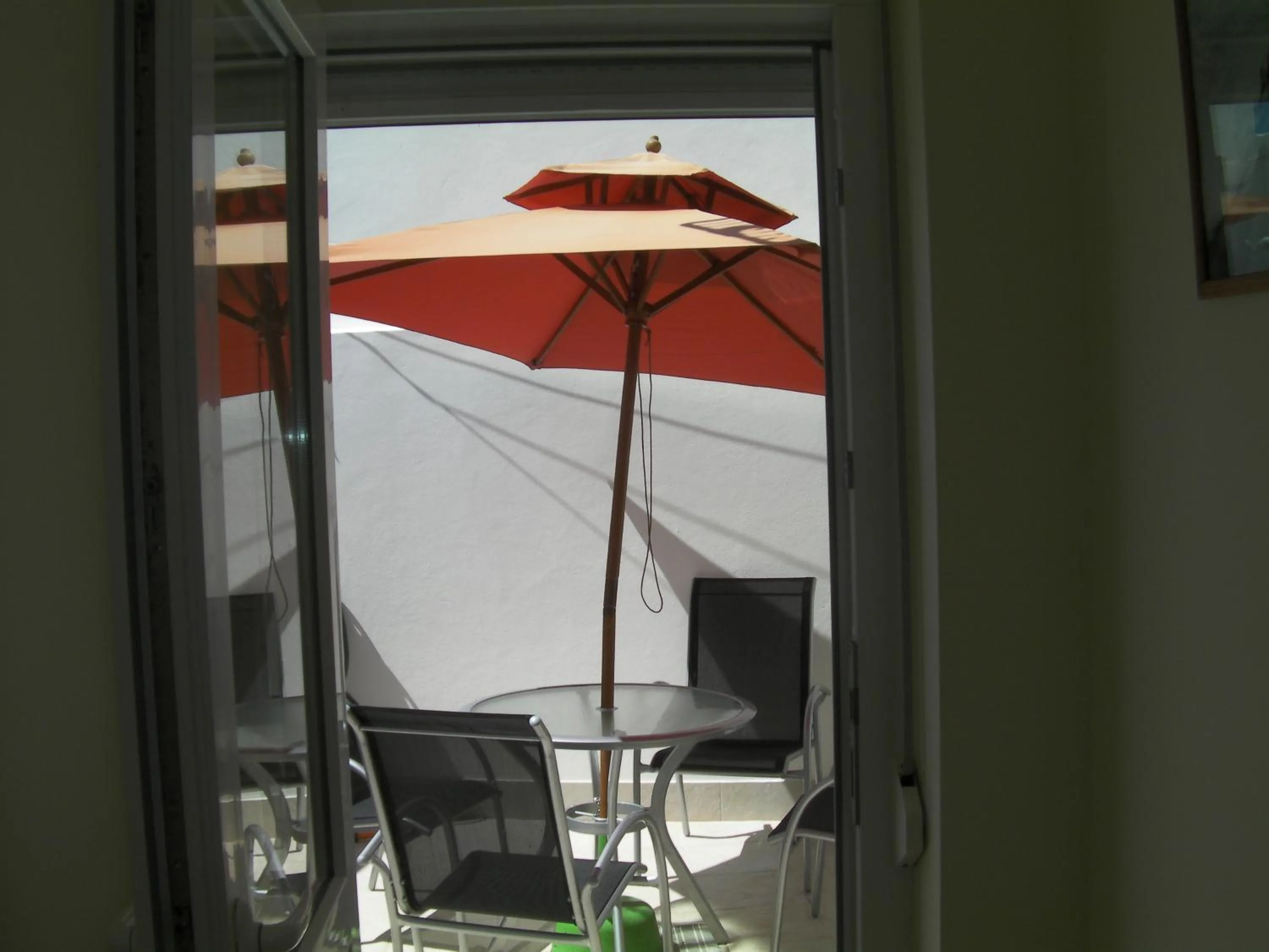 Patio in Peniche Surf Lodge 1