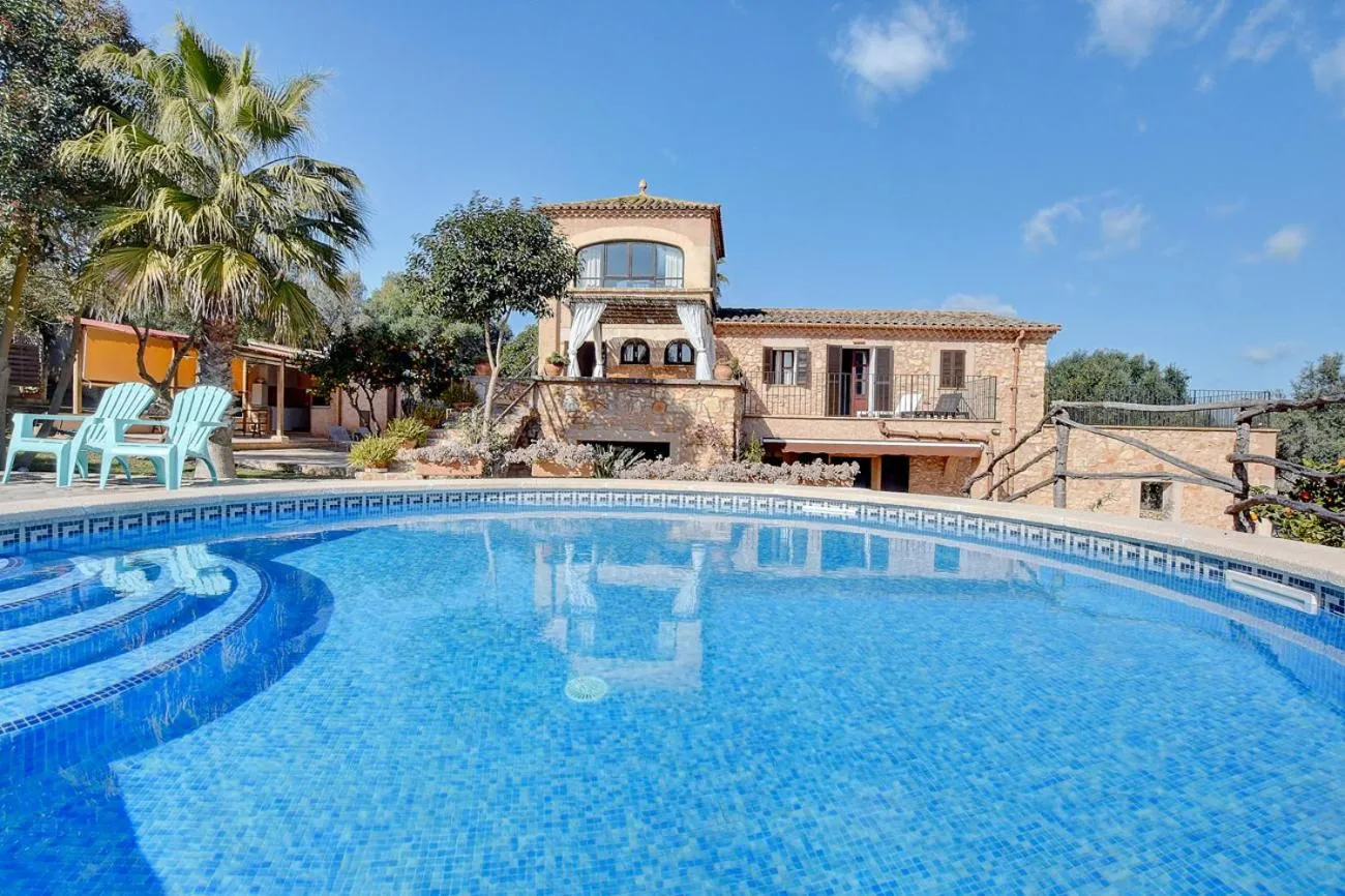 Villa Can Pujadas by Slow Villas