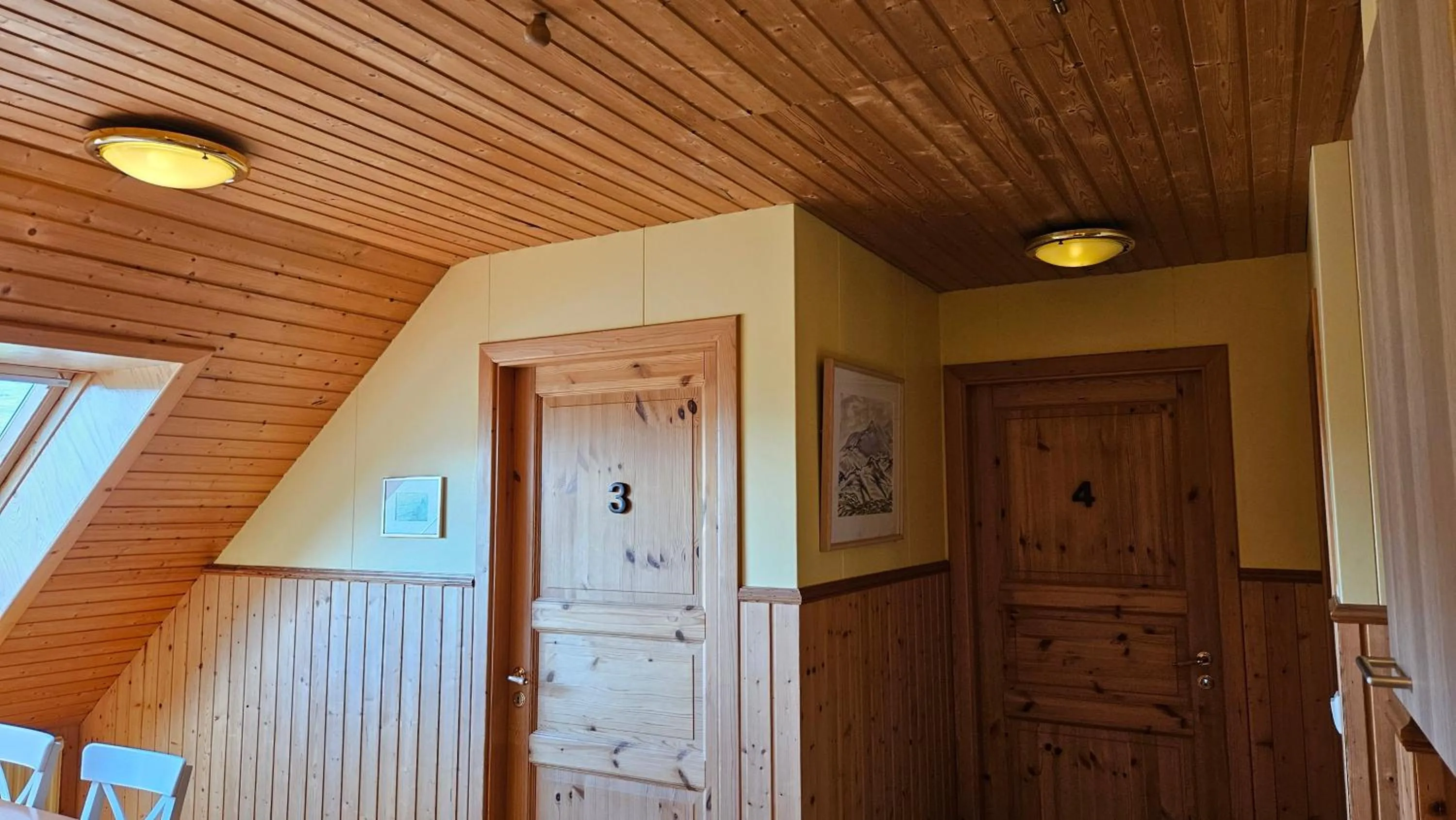 Facade/entrance in Árnanes Country Hotel