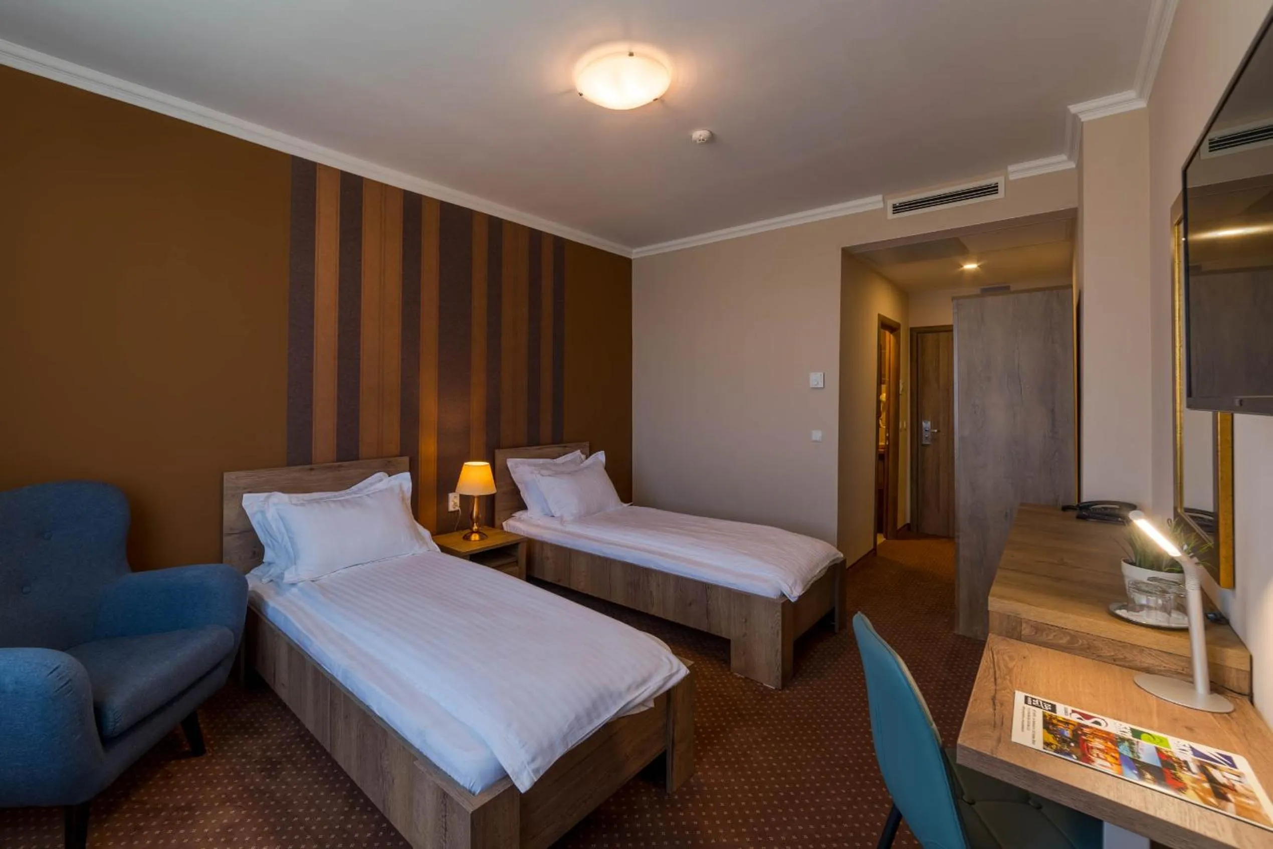 Twin Room in Sky Hotel